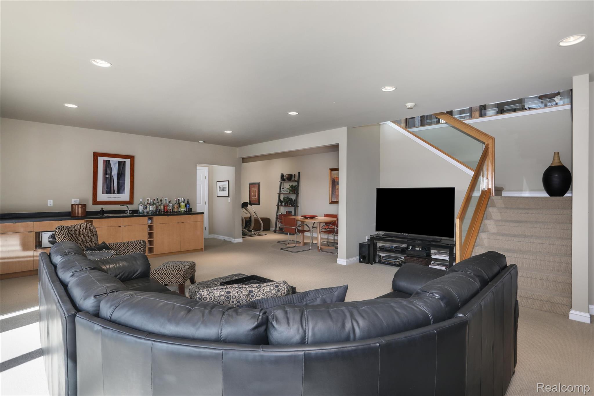 5007 Rockaway Lane