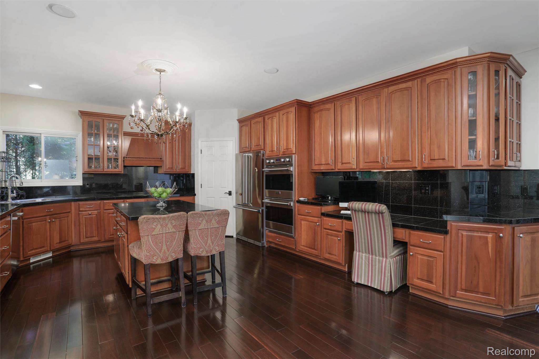 4995 Highland Court