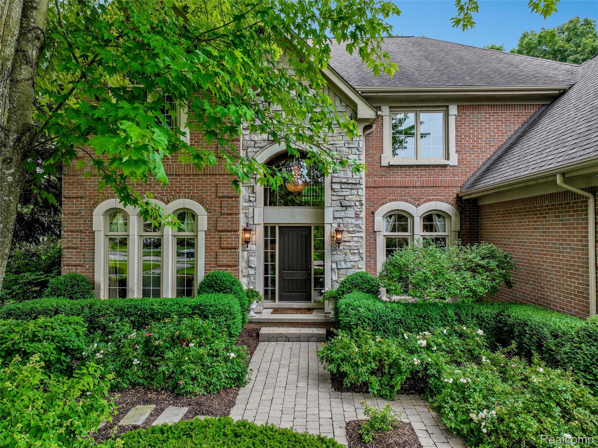 4995 Highland Court