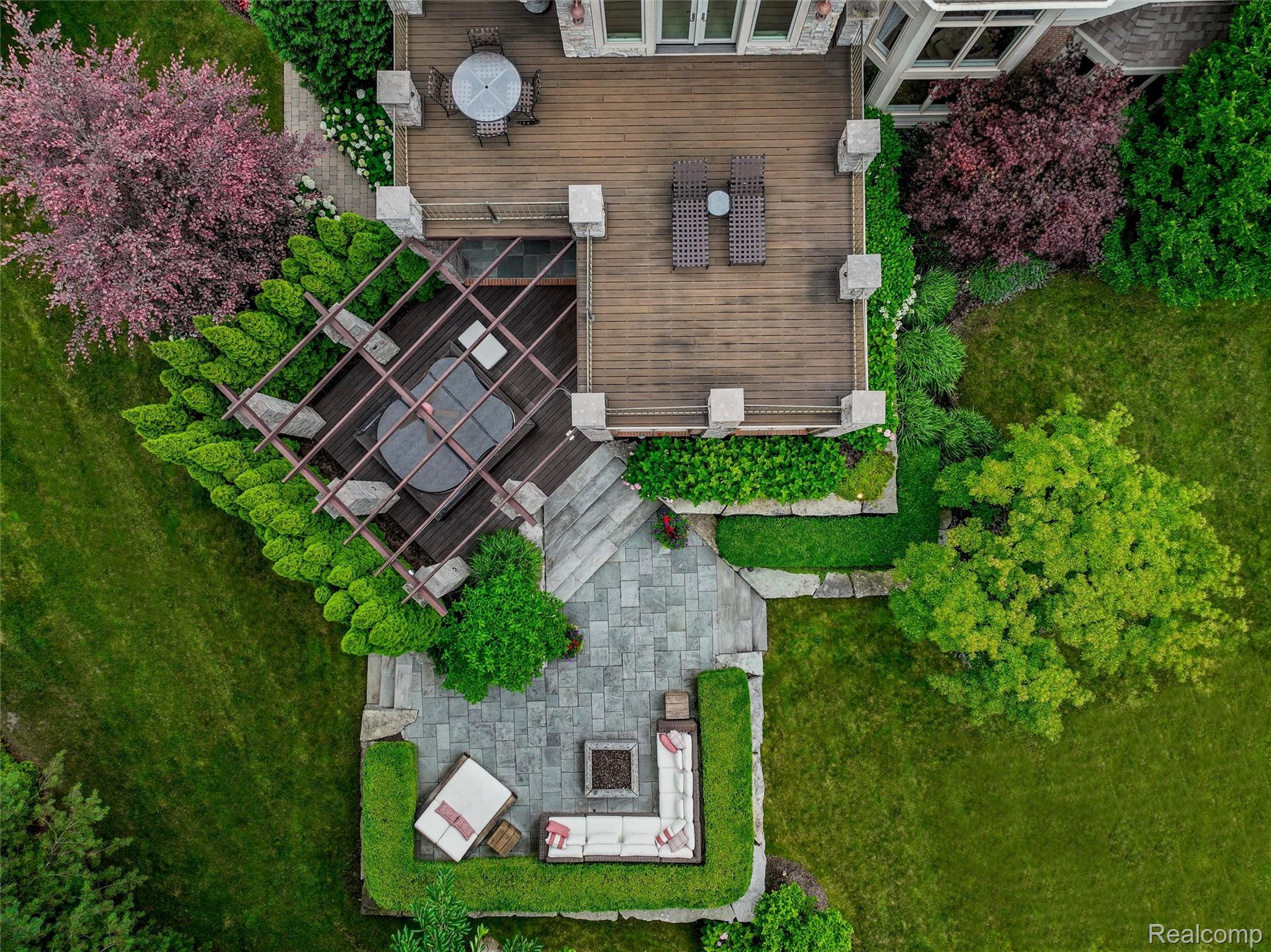 4995 Highland Court