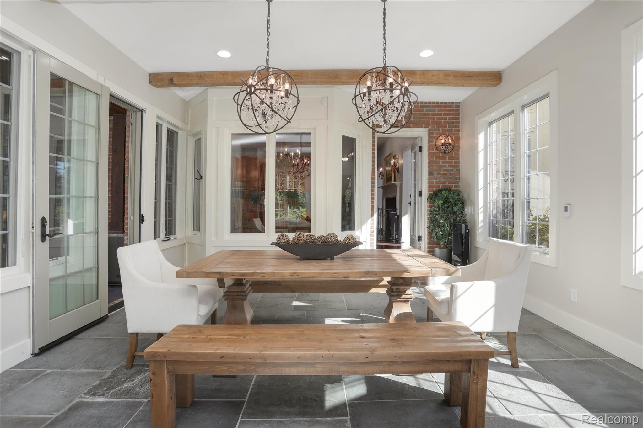 4995 Highland Court