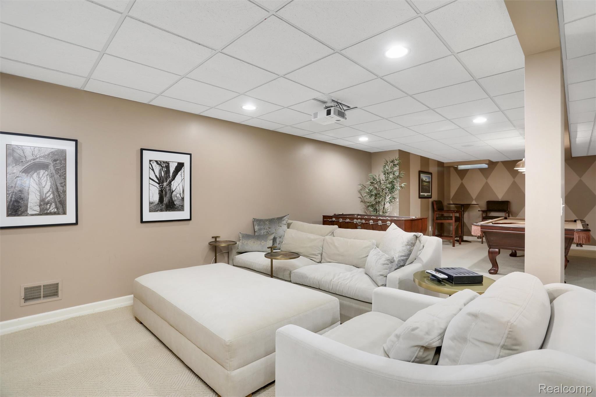 4995 Highland Court