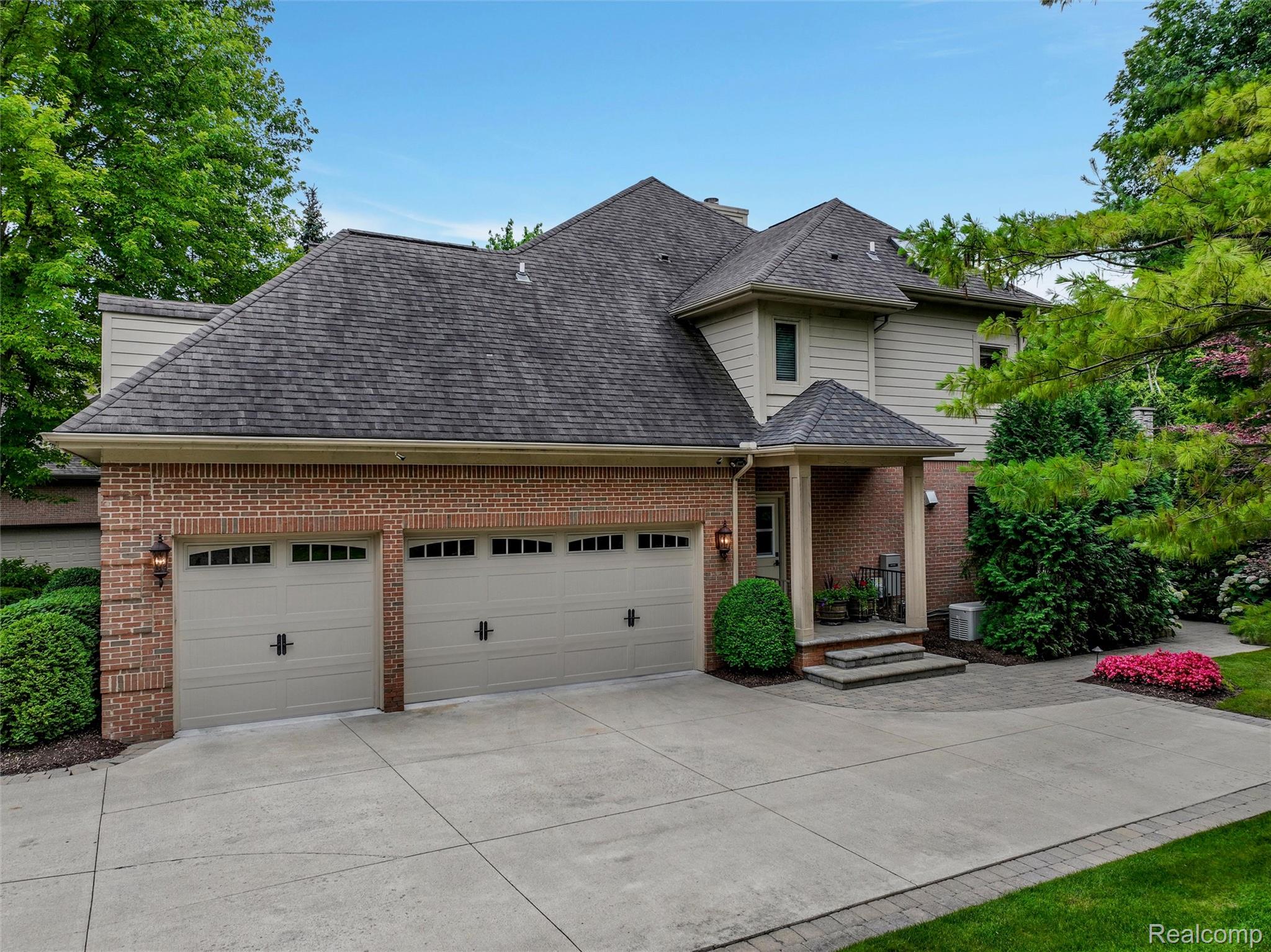 4995 Highland Court