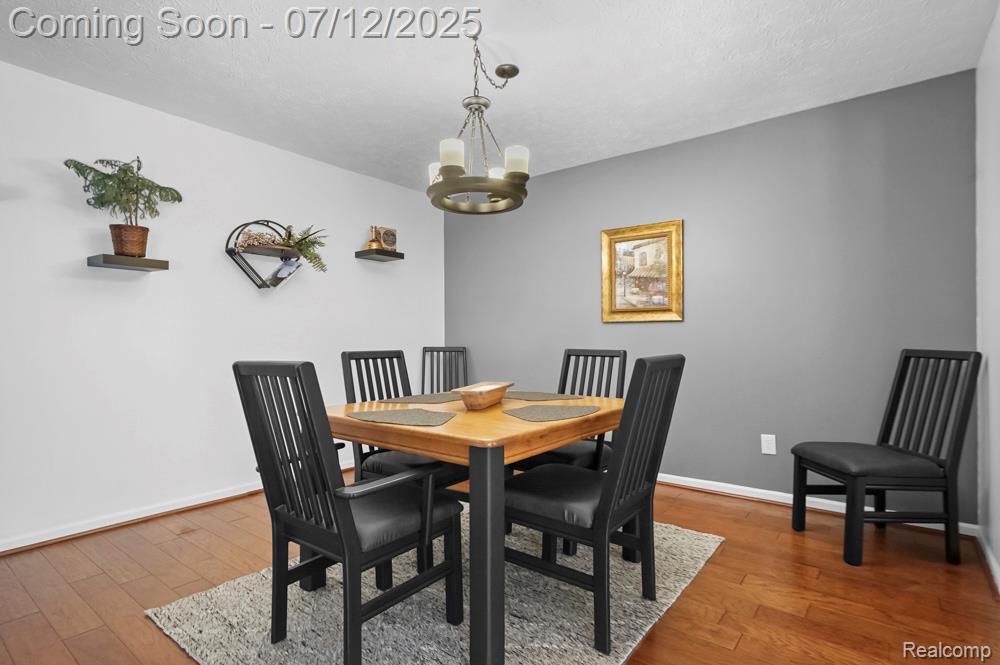 6559 Ridgeview Drive