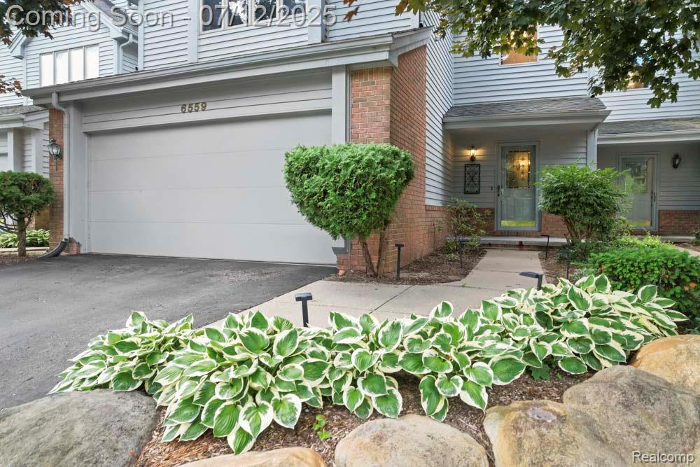 6559 Ridgeview Drive