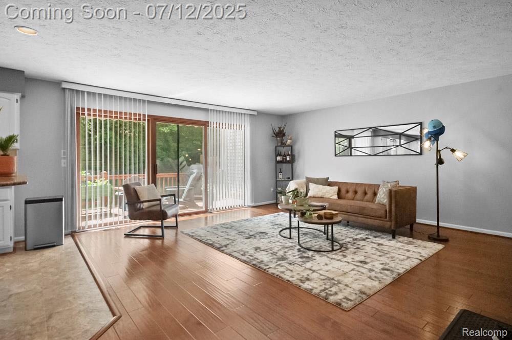 6559 Ridgeview Drive