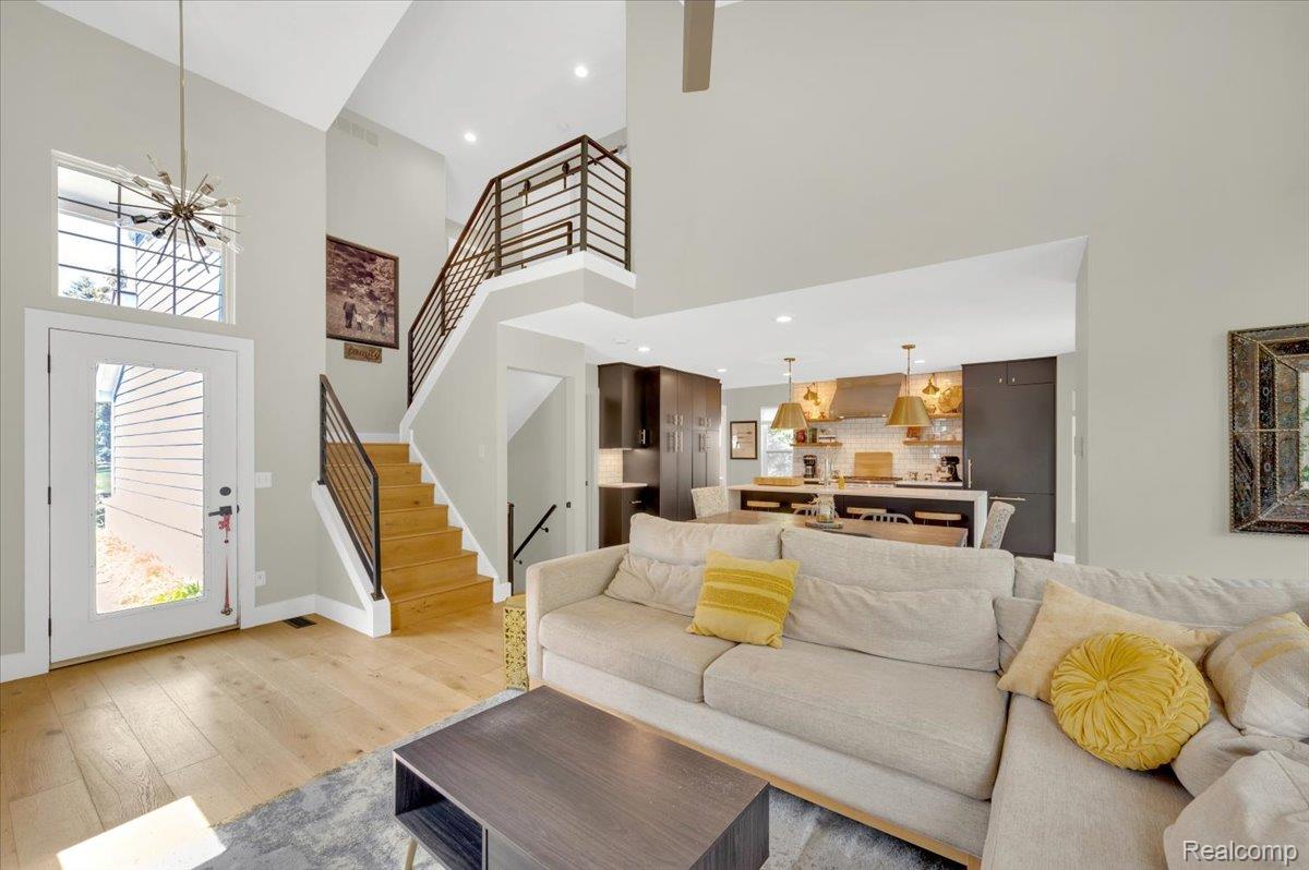 5612 Northcrest Crossing