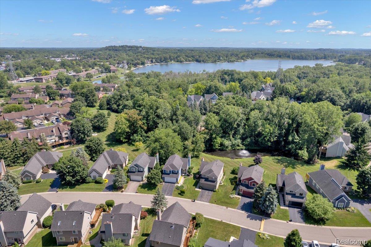 5612 Northcrest Crossing