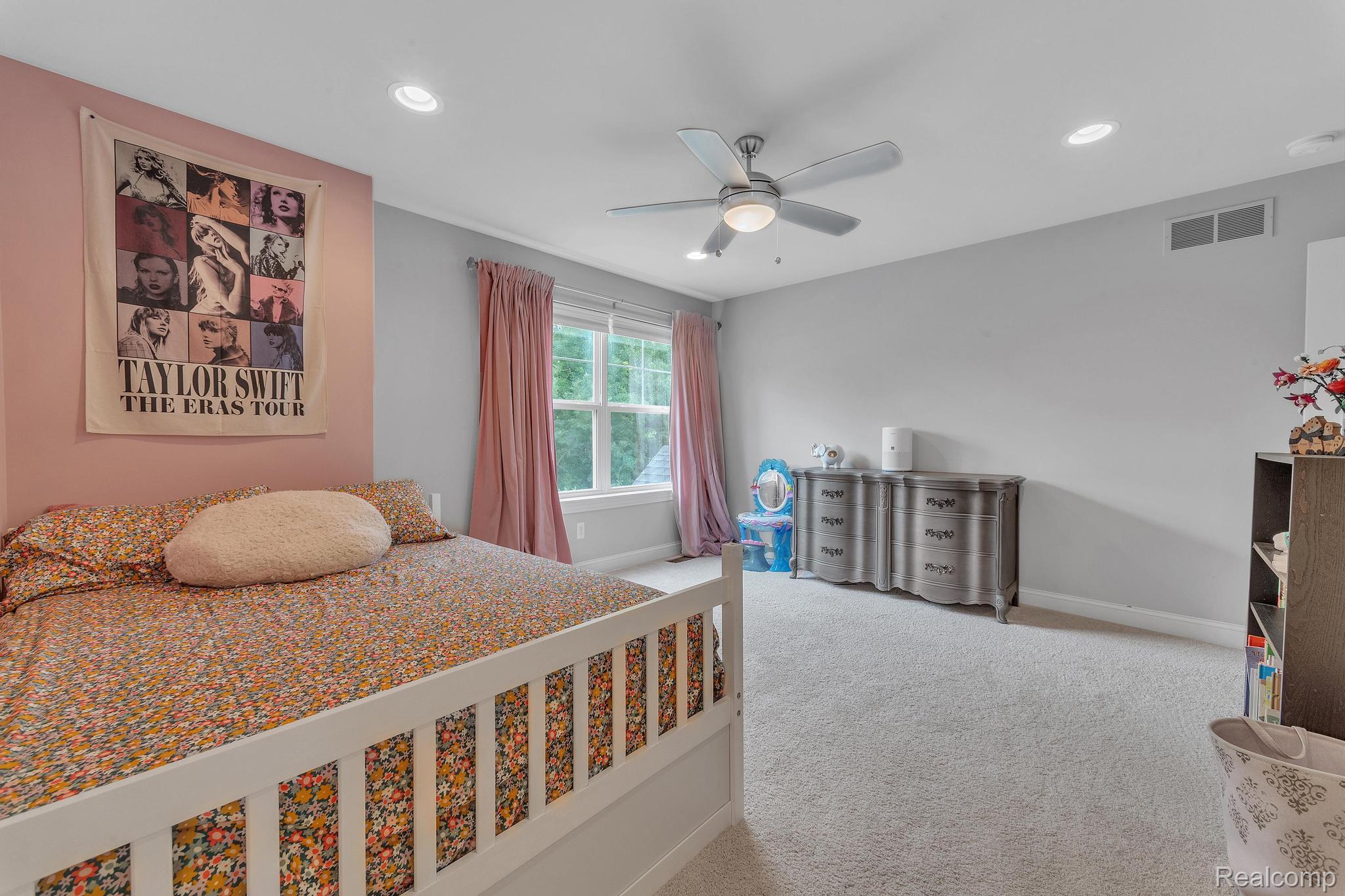 9857 Dartmouth Road