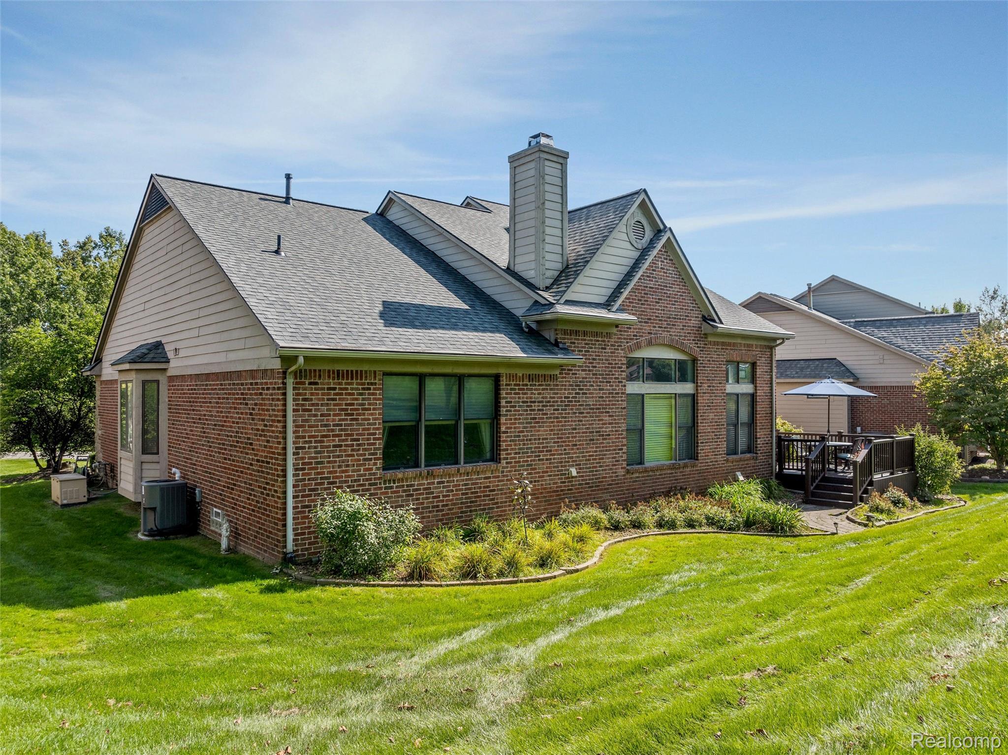 4687 Oakhurst Ridge Road