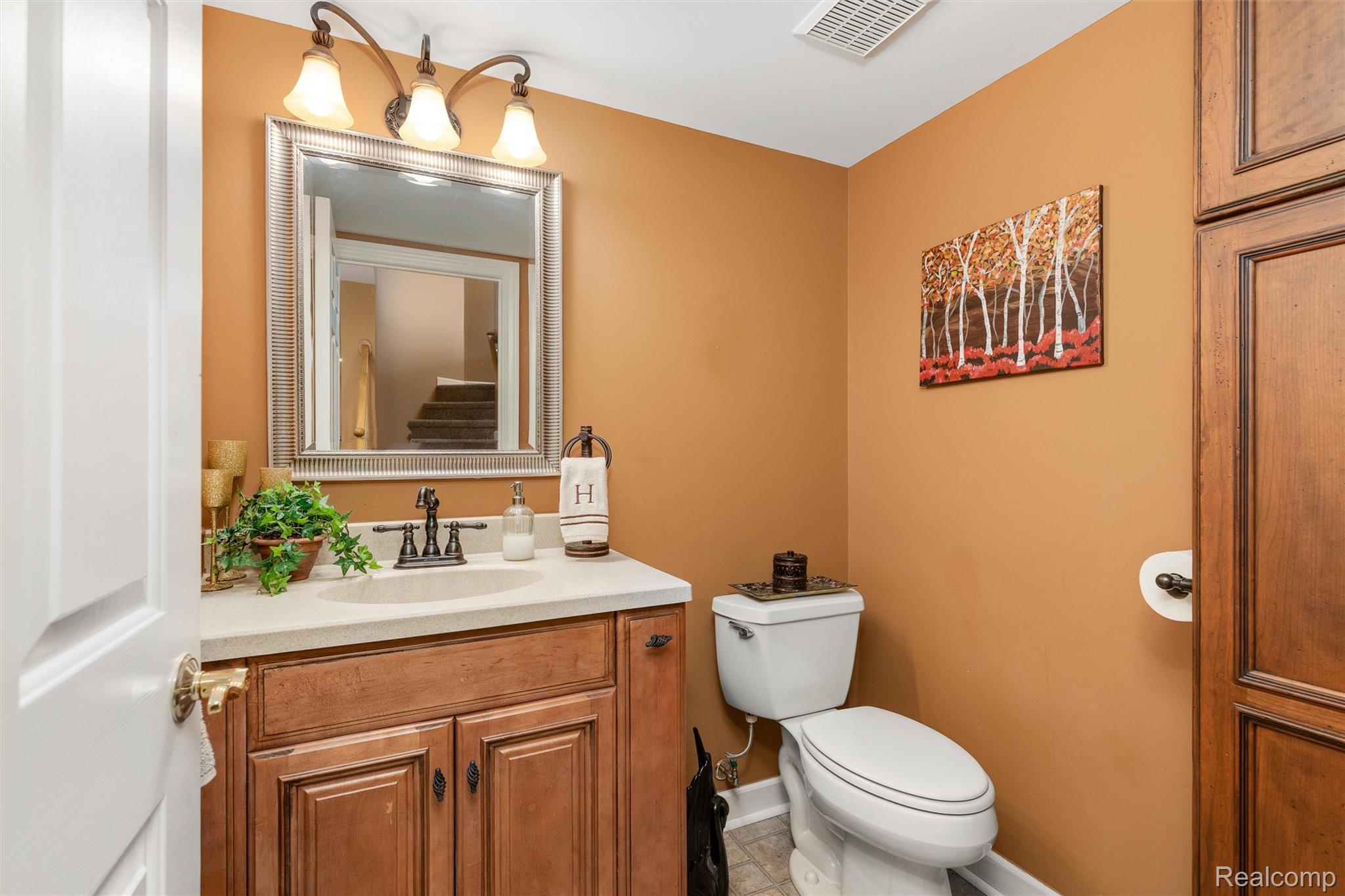 4687 Oakhurst Ridge Road