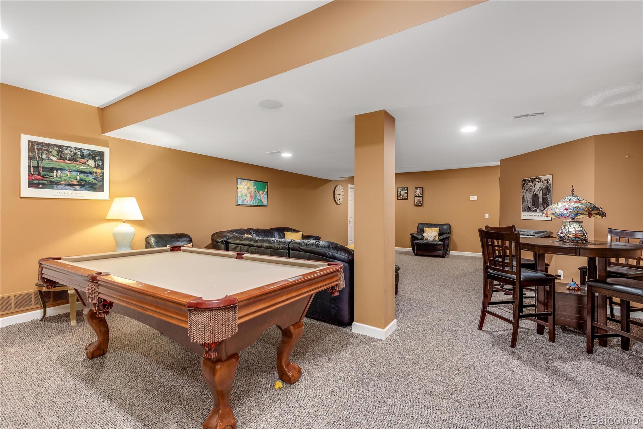 4687 Oakhurst Ridge Road