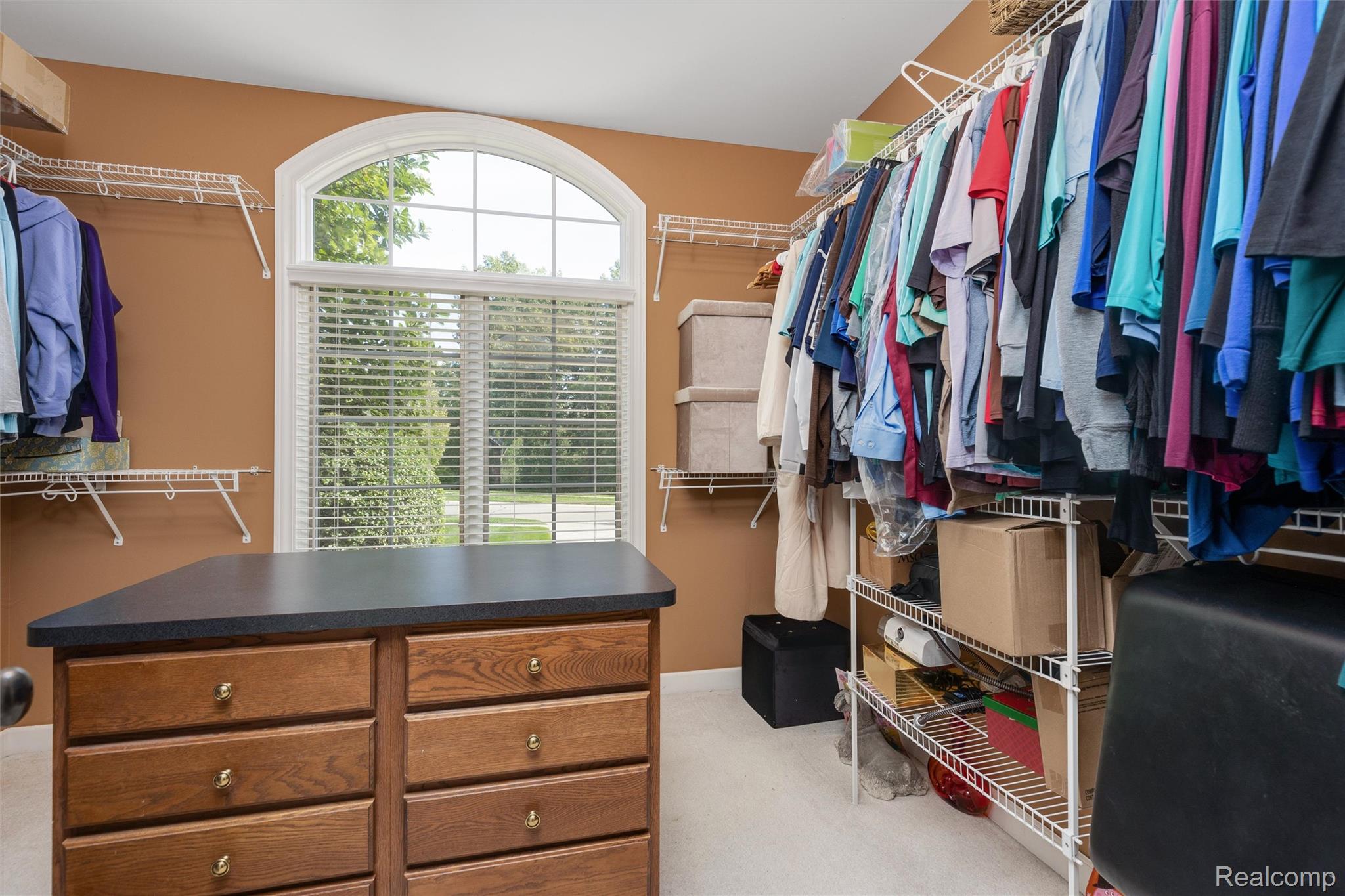 4687 Oakhurst Ridge Road