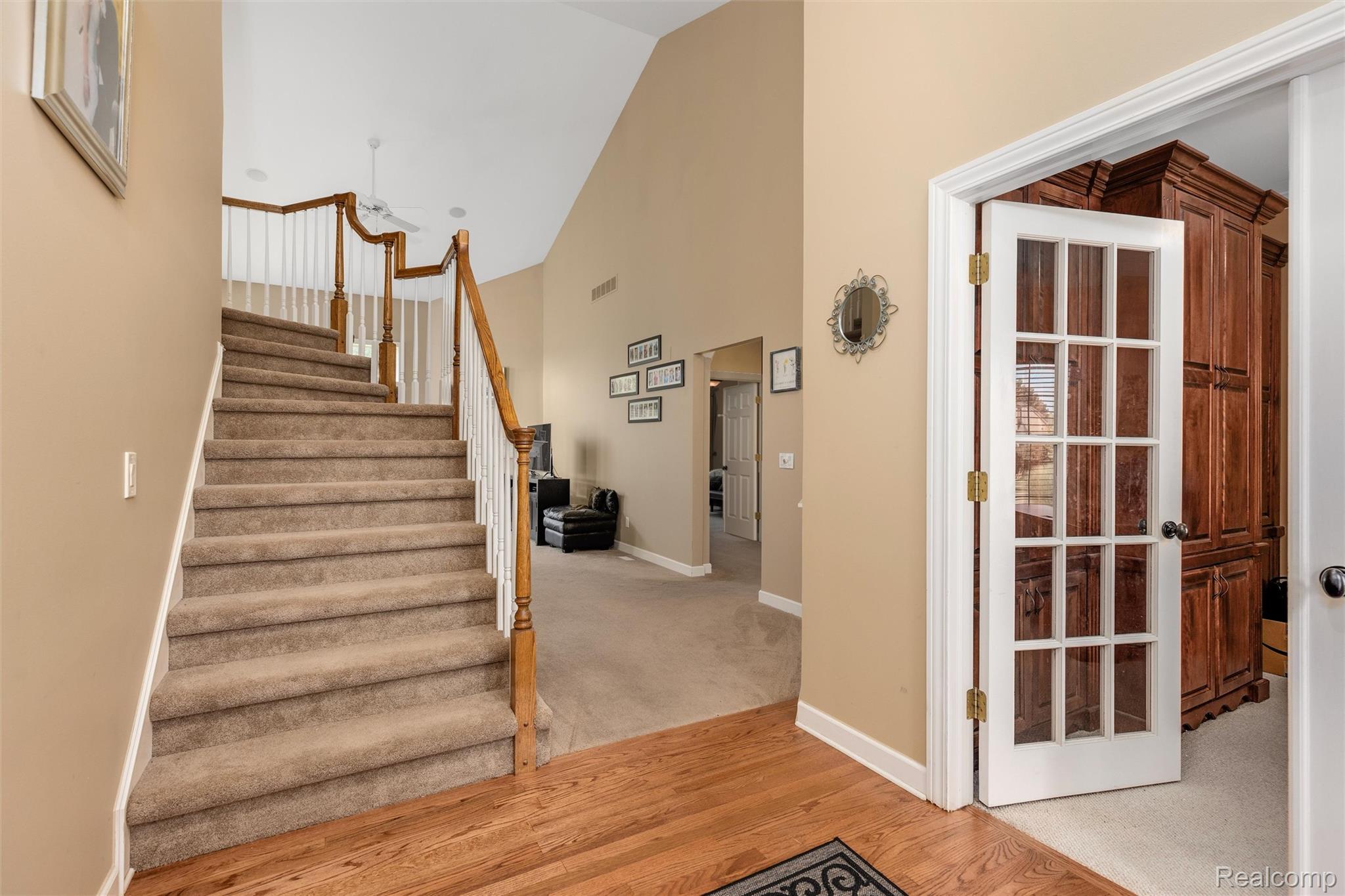 4687 Oakhurst Ridge Road