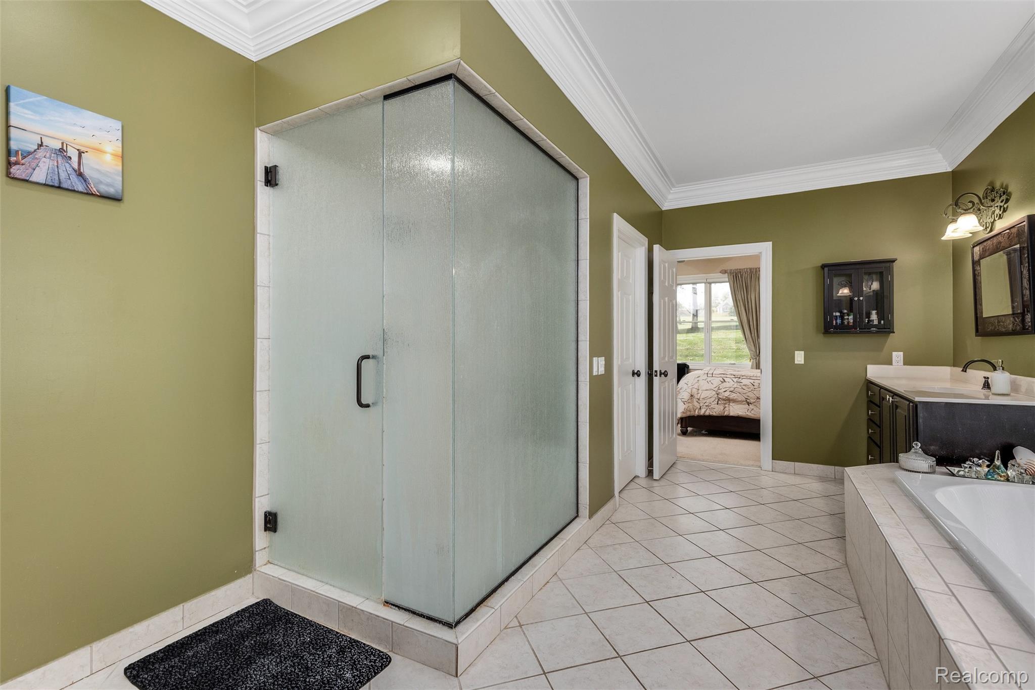 4687 Oakhurst Ridge Road