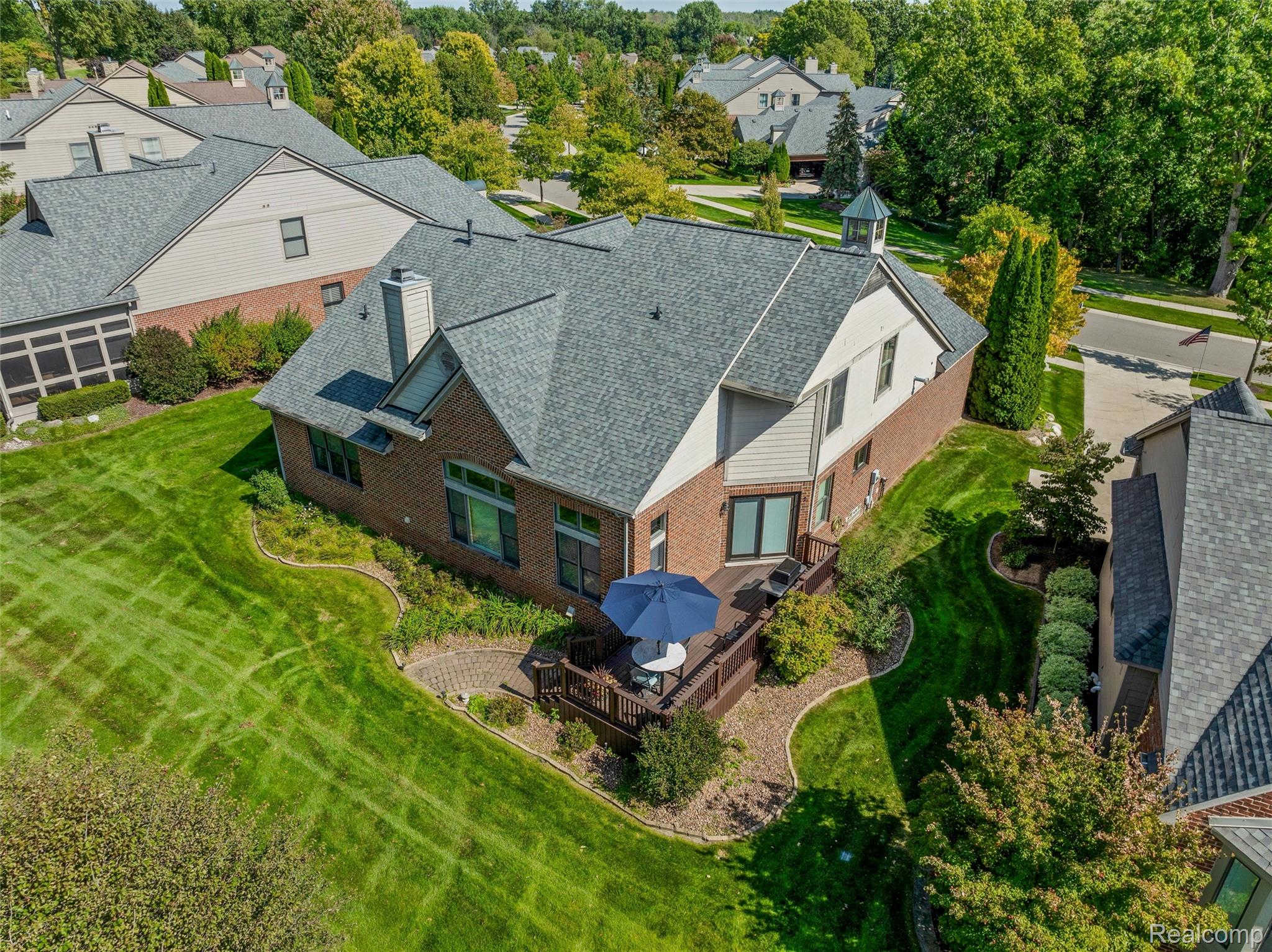 4687 Oakhurst Ridge Road