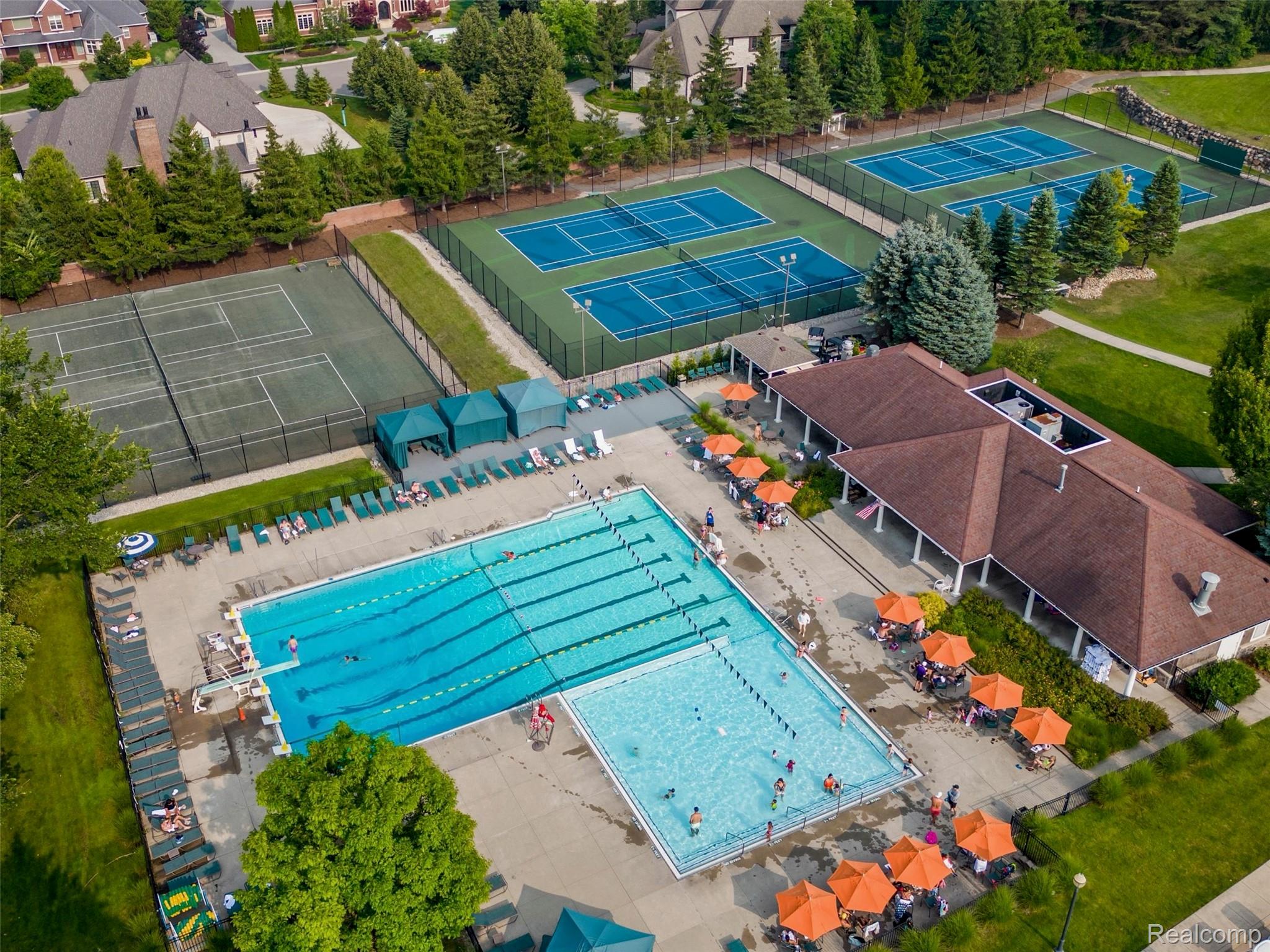 4687 Oakhurst Ridge Road