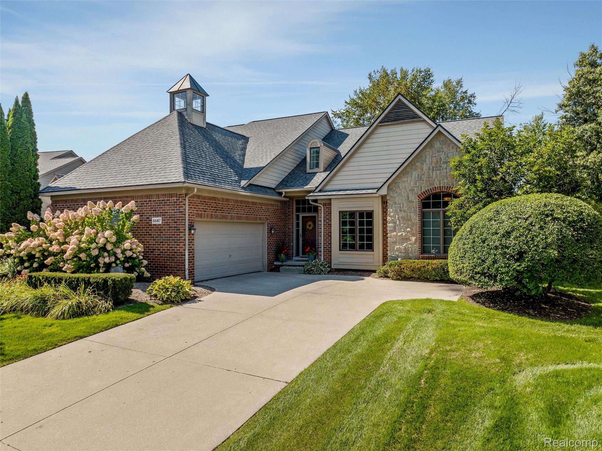 4687 Oakhurst Ridge Road