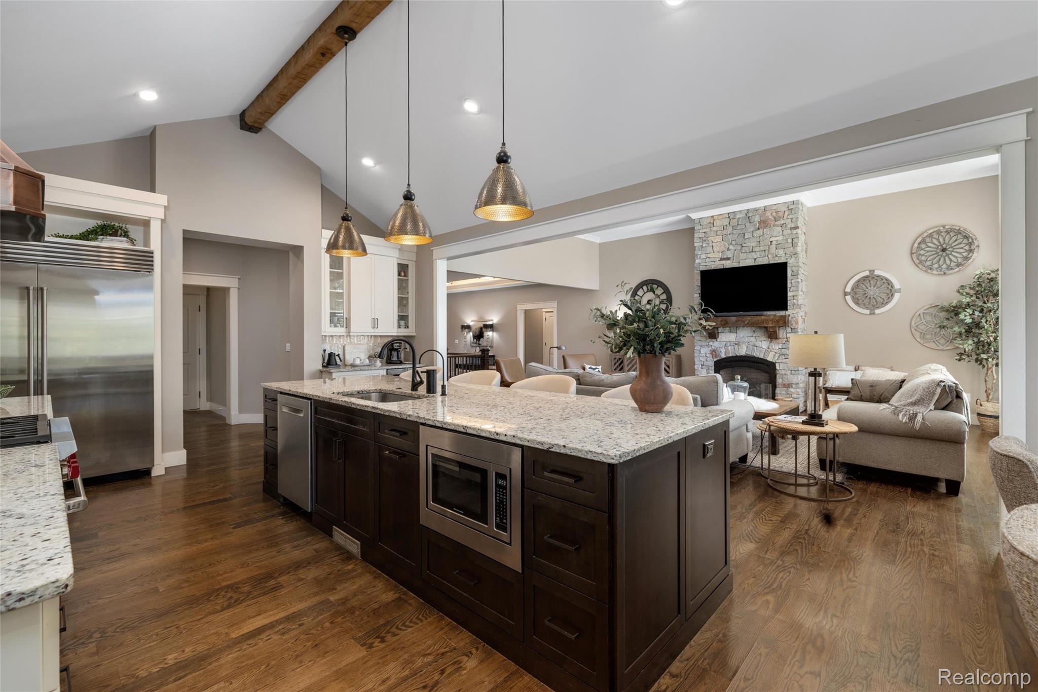 7252 Ardsley Lane