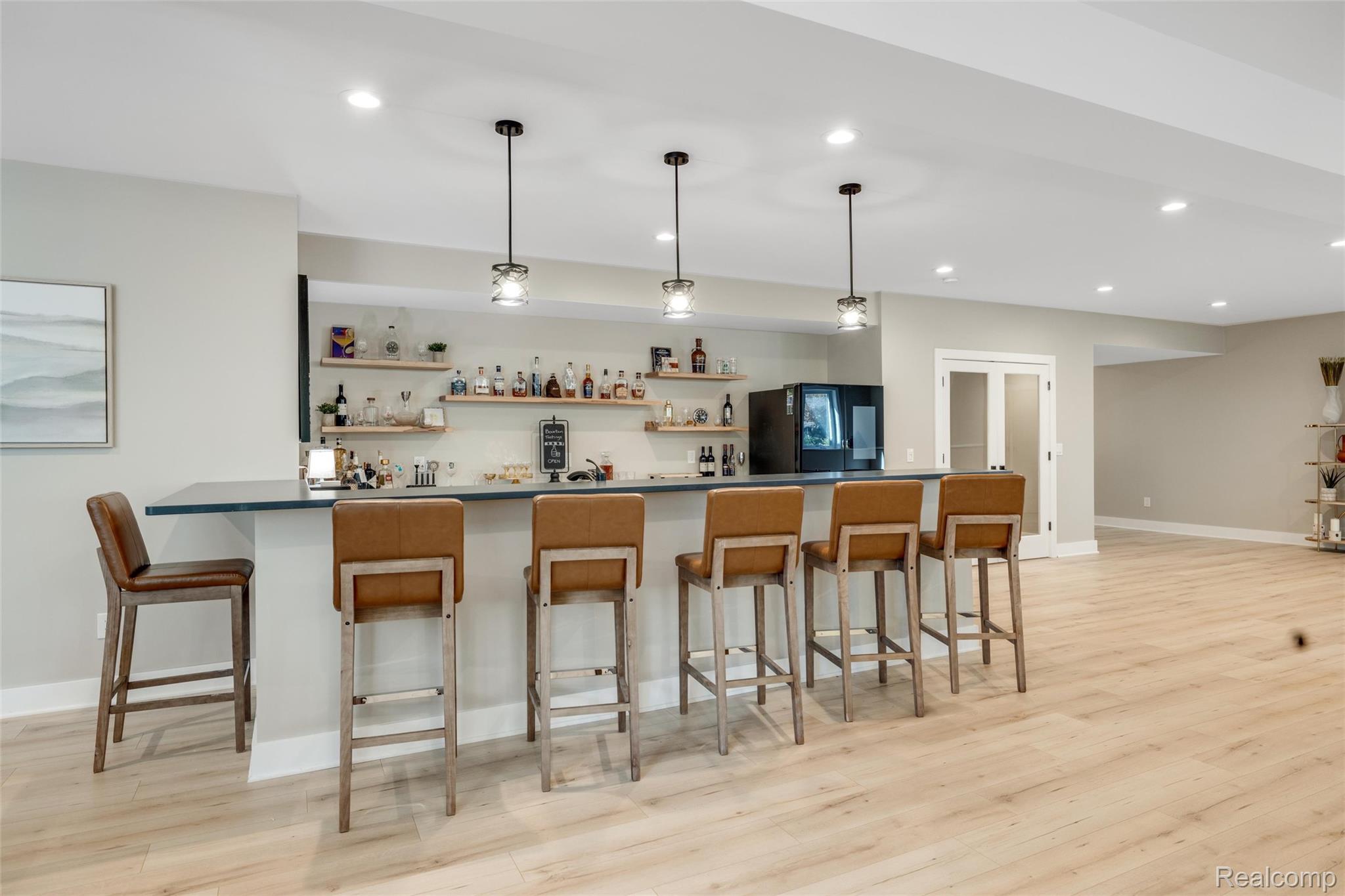 7252 Ardsley Lane