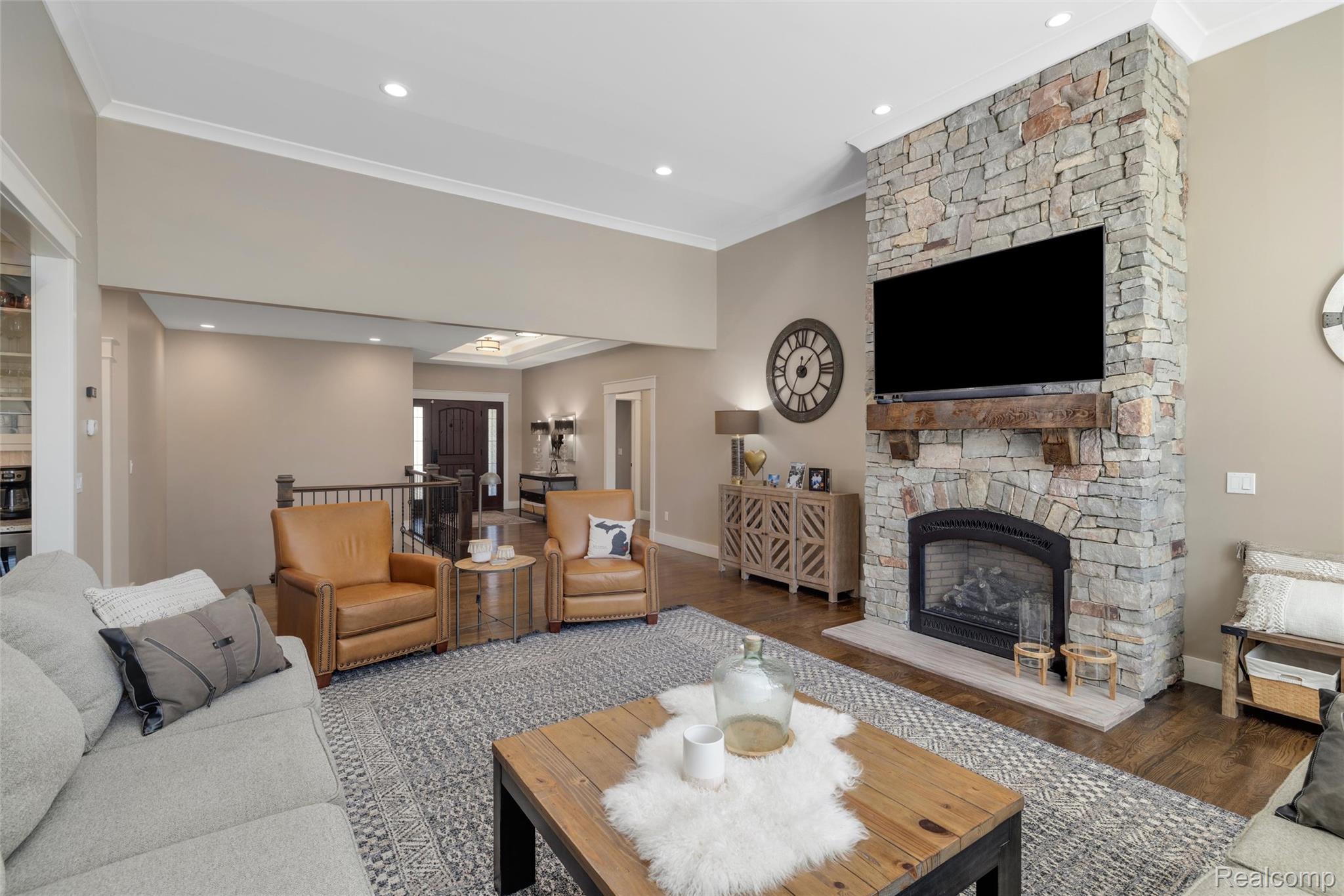 7252 Ardsley Lane