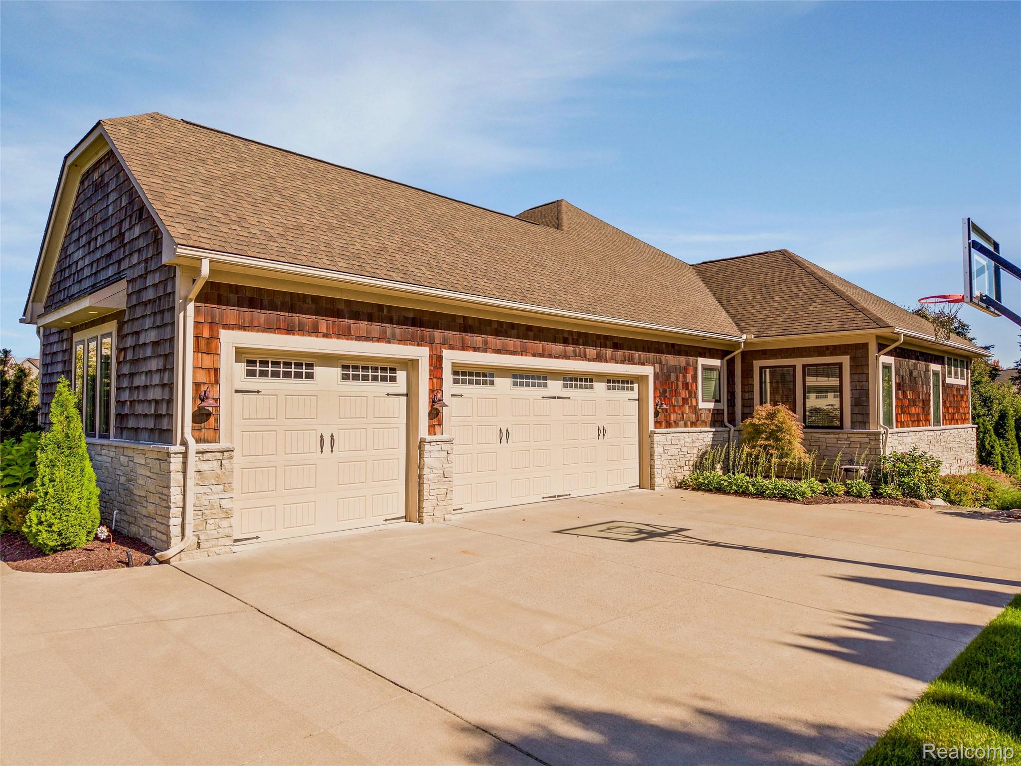 7252 Ardsley Lane