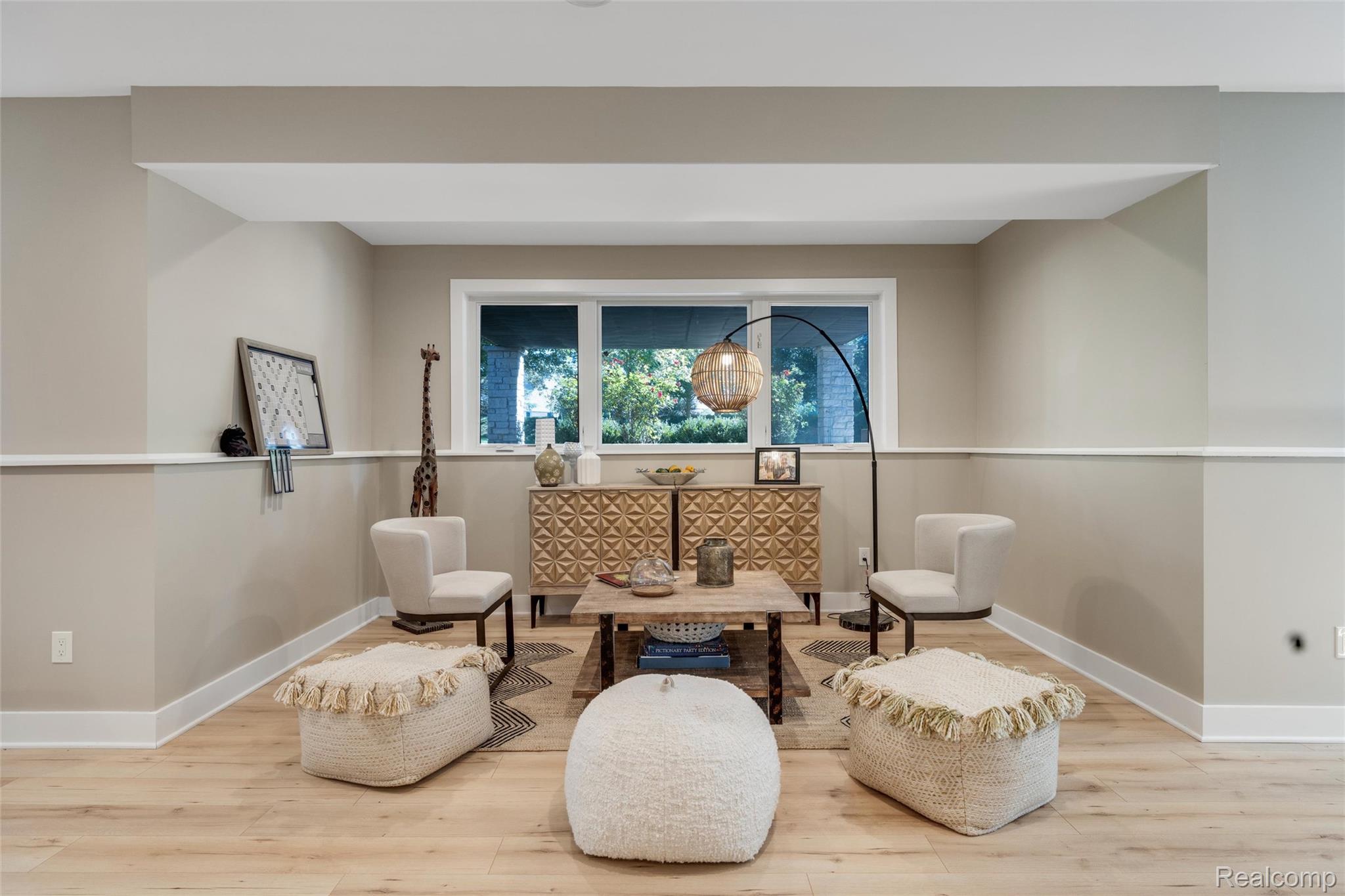 7252 Ardsley Lane