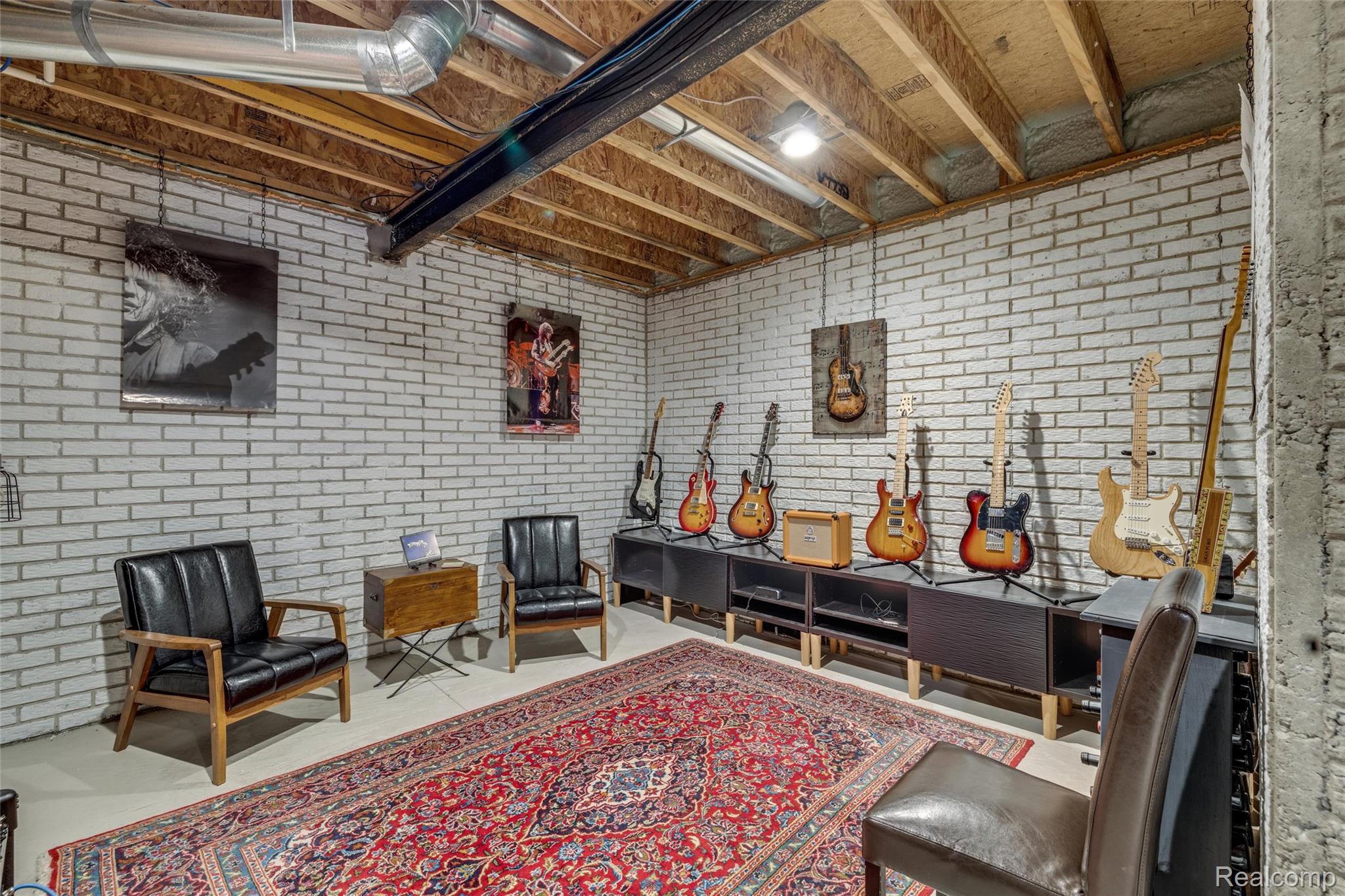 7252 Ardsley Lane