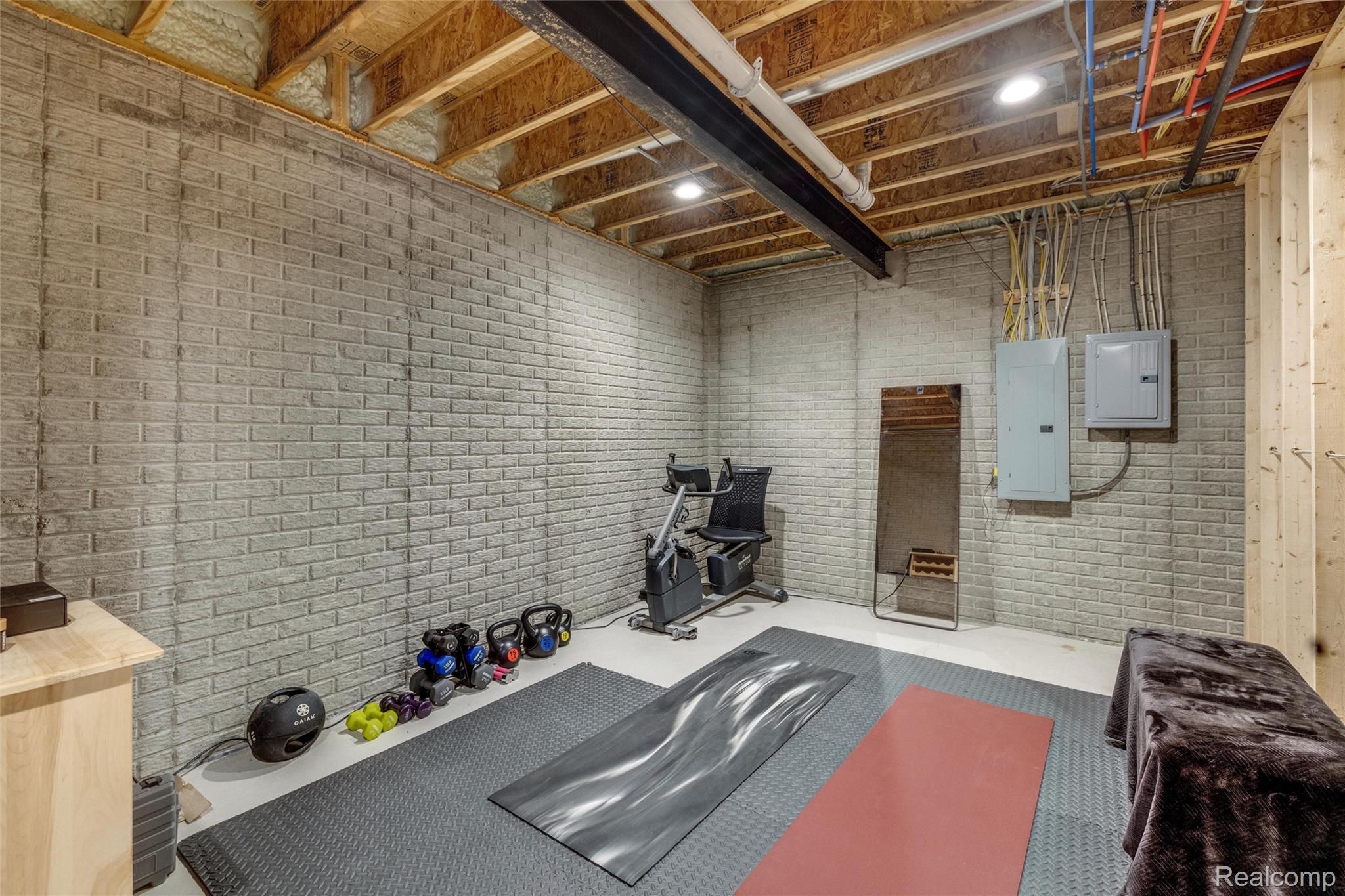 7252 Ardsley Lane