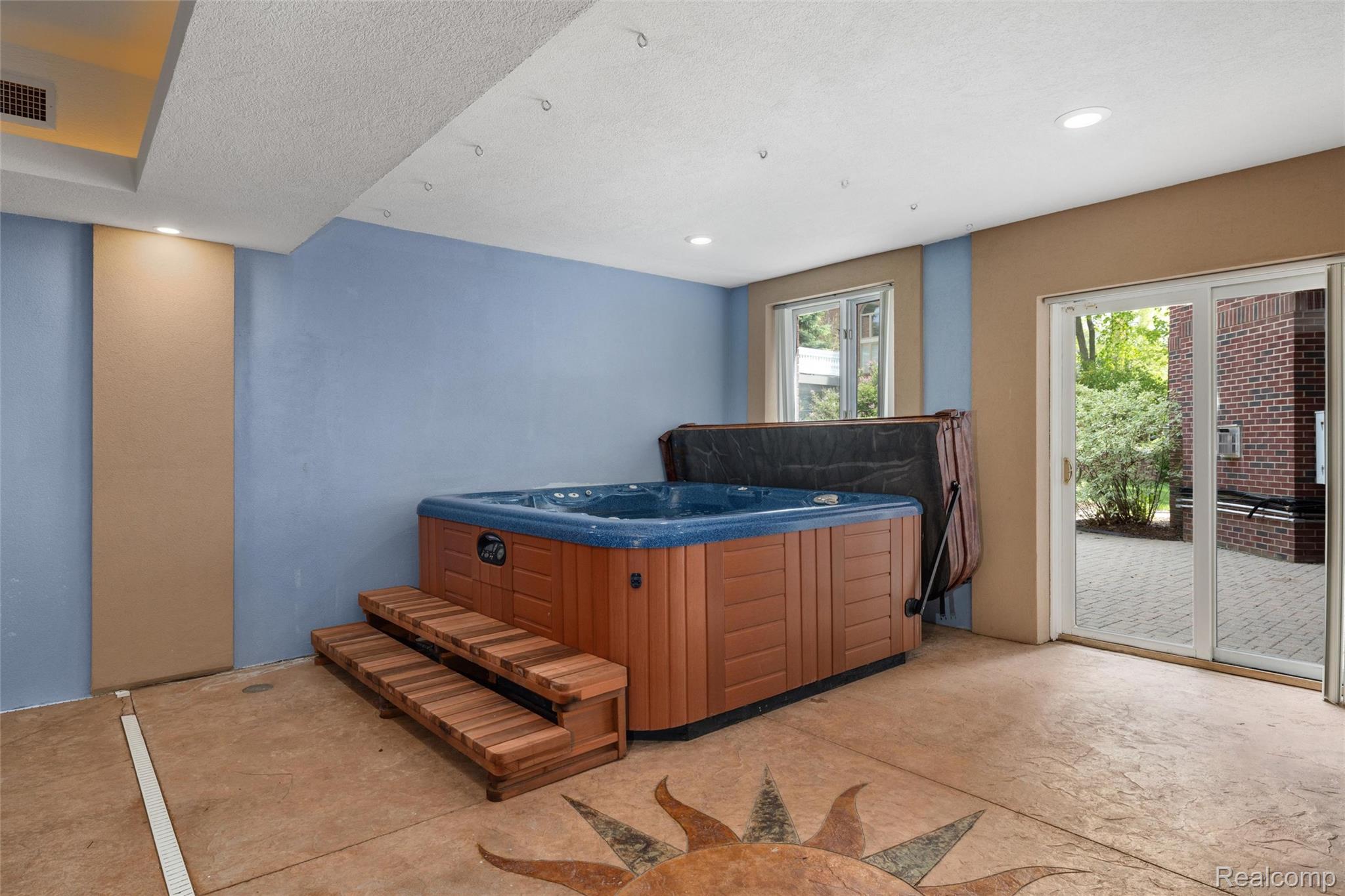 7432 Foxburg Court