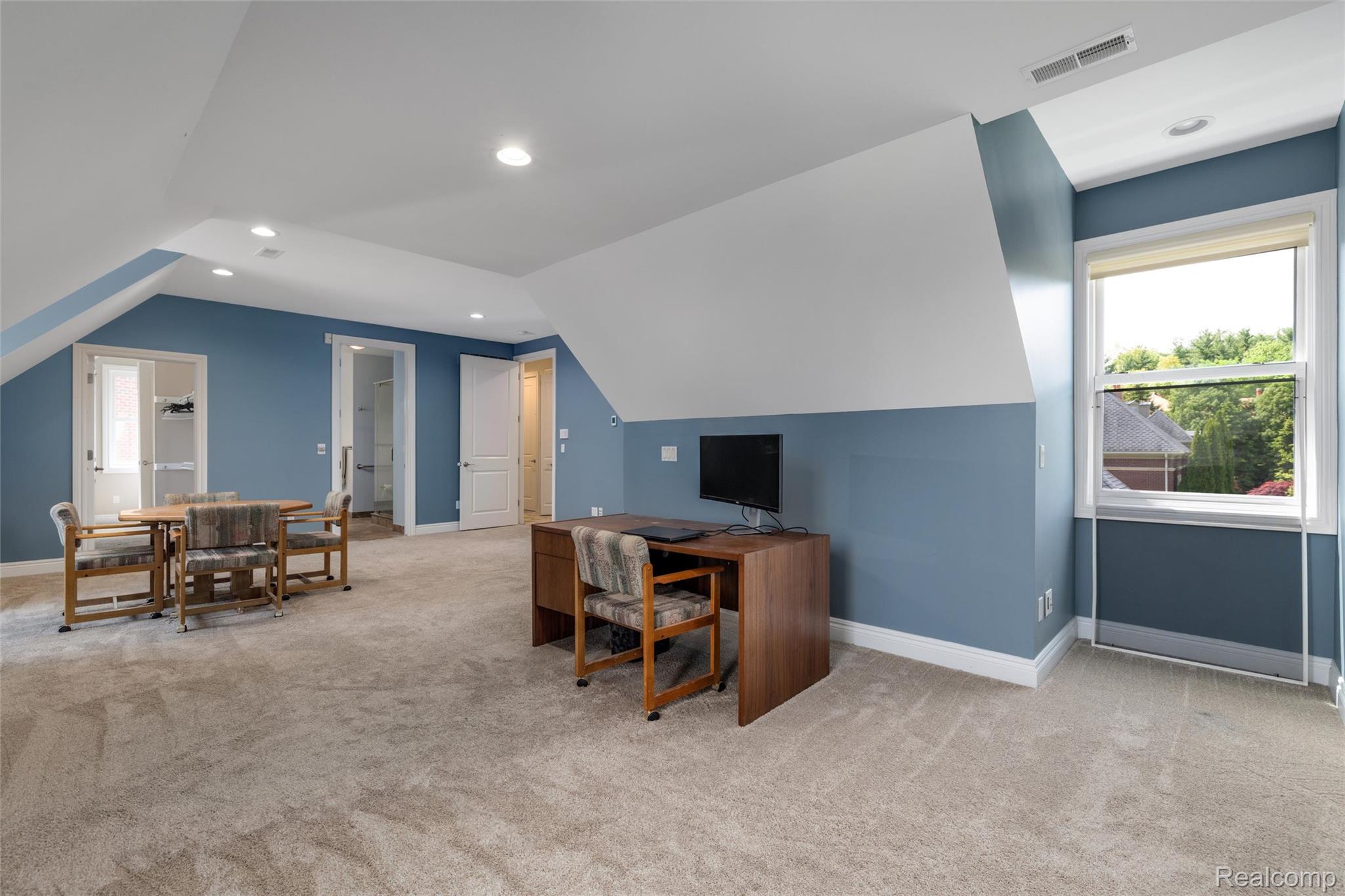 7432 Foxburg Court