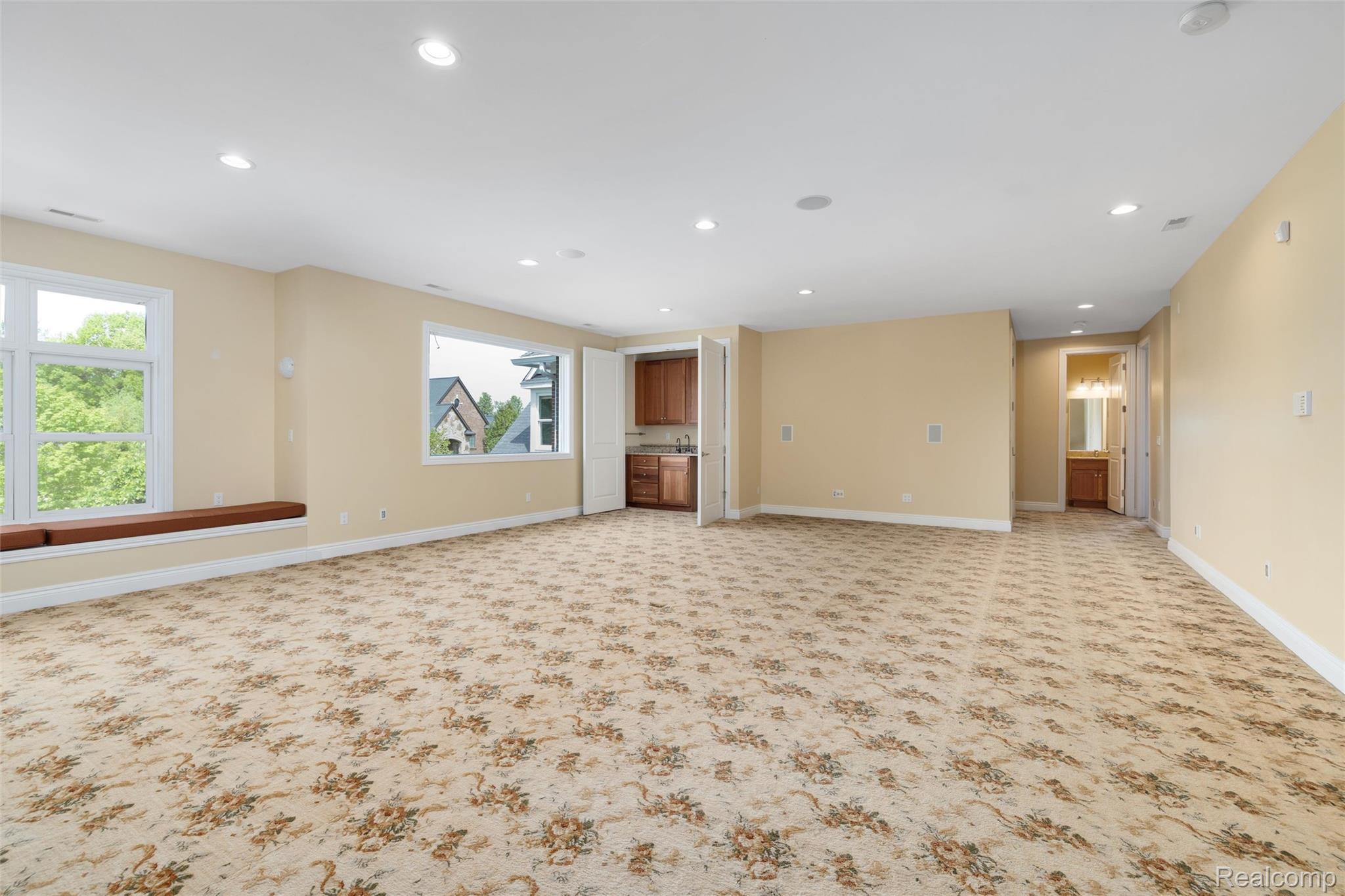 7432 Foxburg Court
