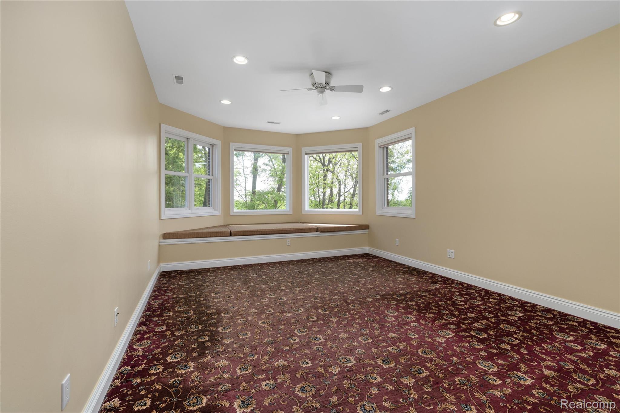 7432 Foxburg Court