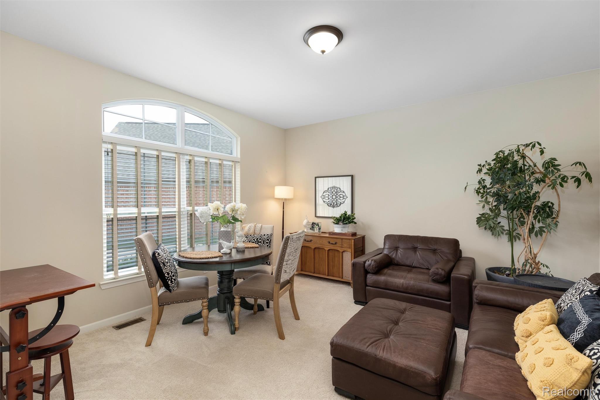 4011 Ardsley Court