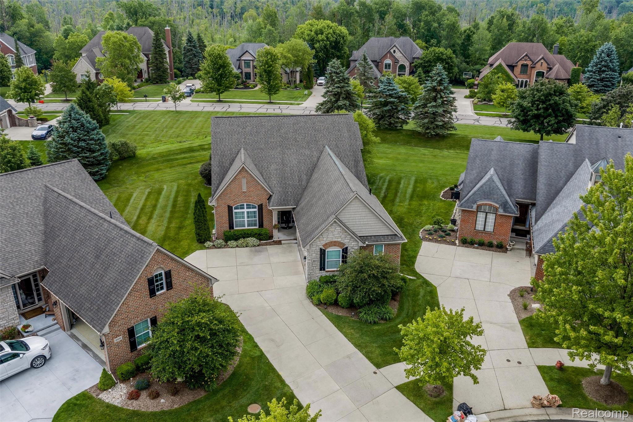 4011 Ardsley Court