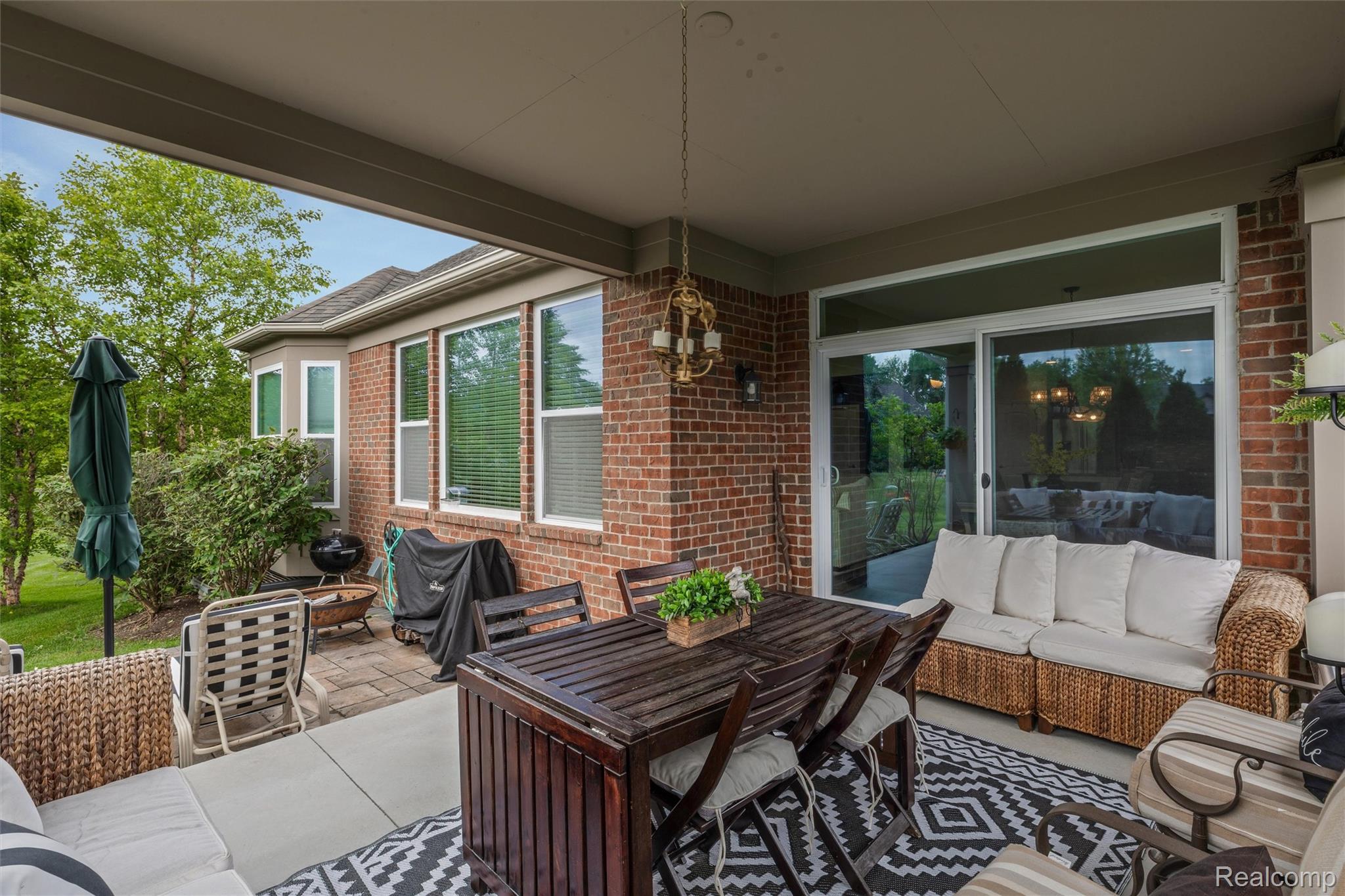 4011 Ardsley Court