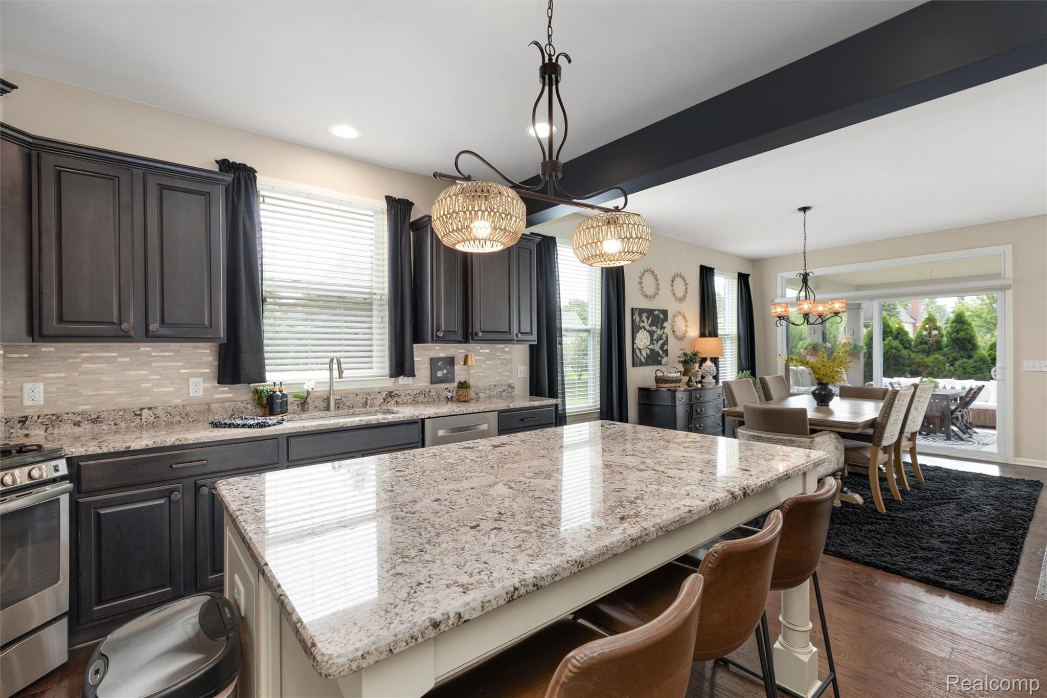 4011 Ardsley Court