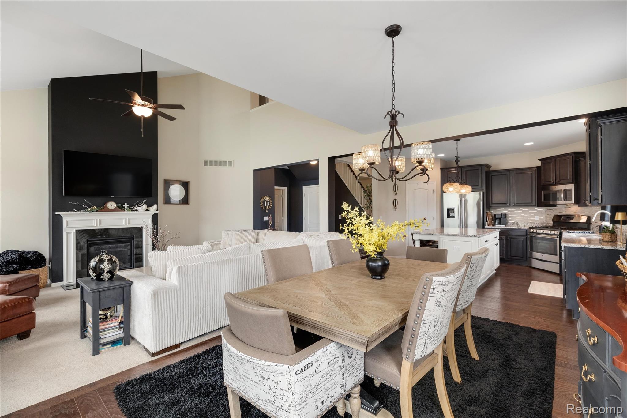 4011 Ardsley Court