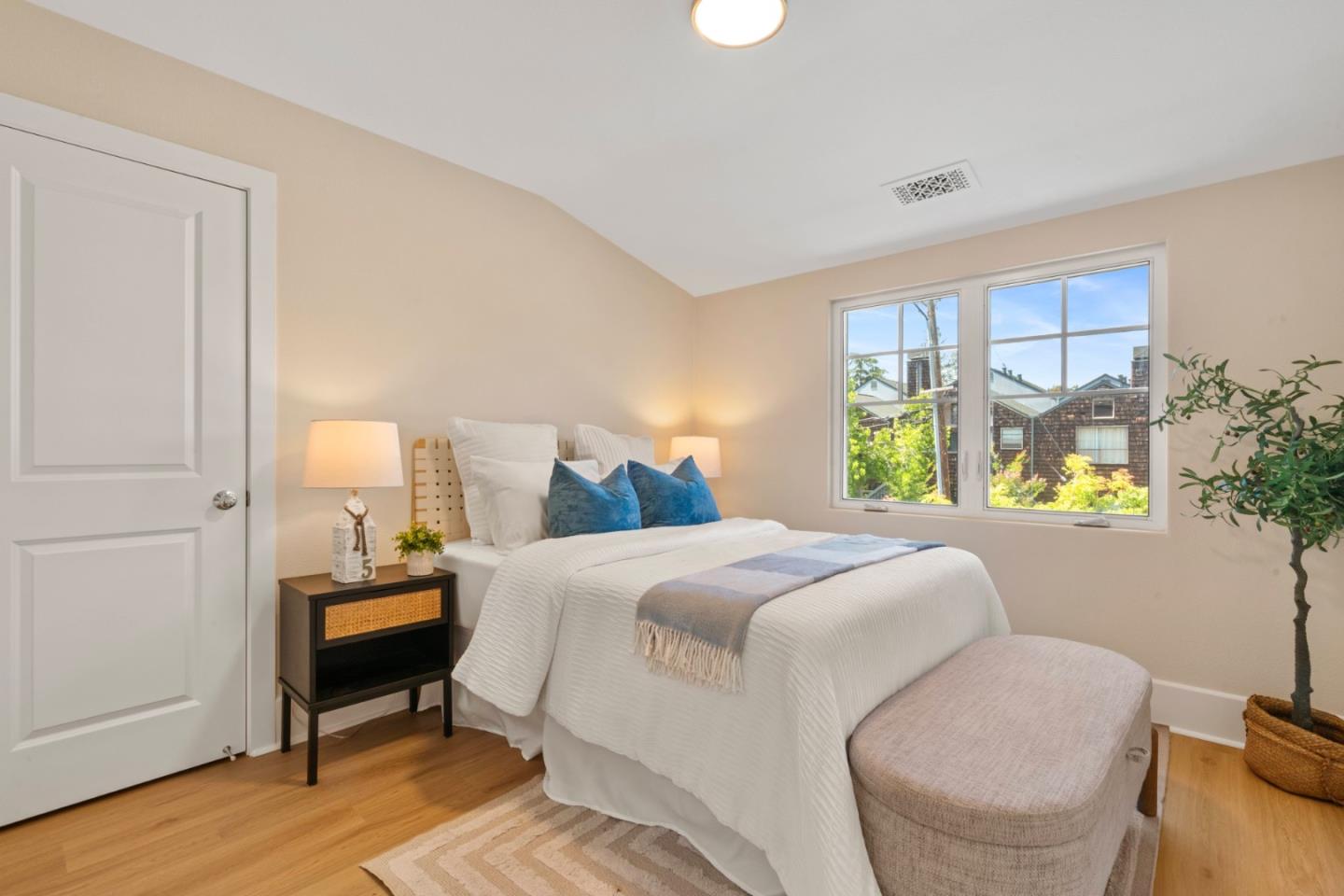 336 Grafton Terrace