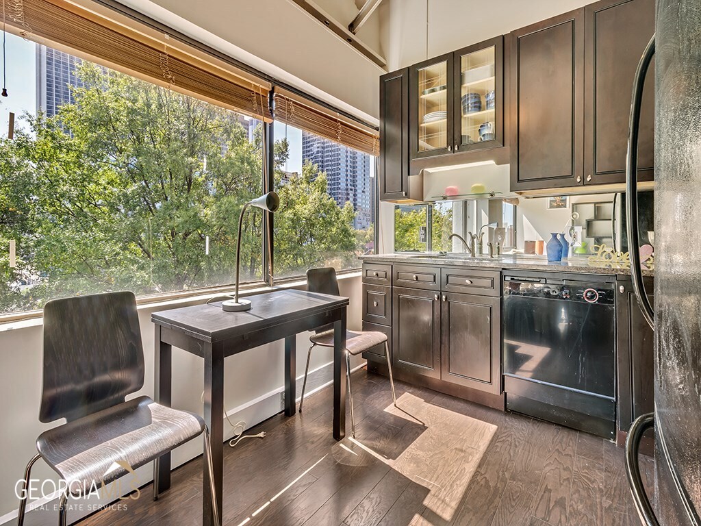 120 Ralph Mcgill Boulevard NE # 512