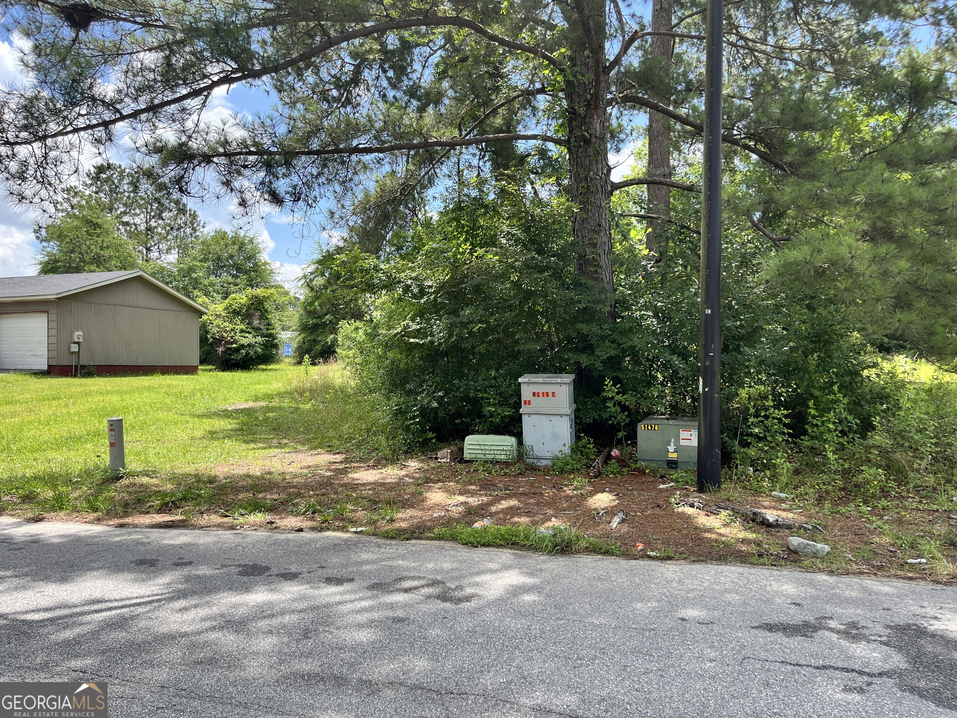 837 Artic Circle