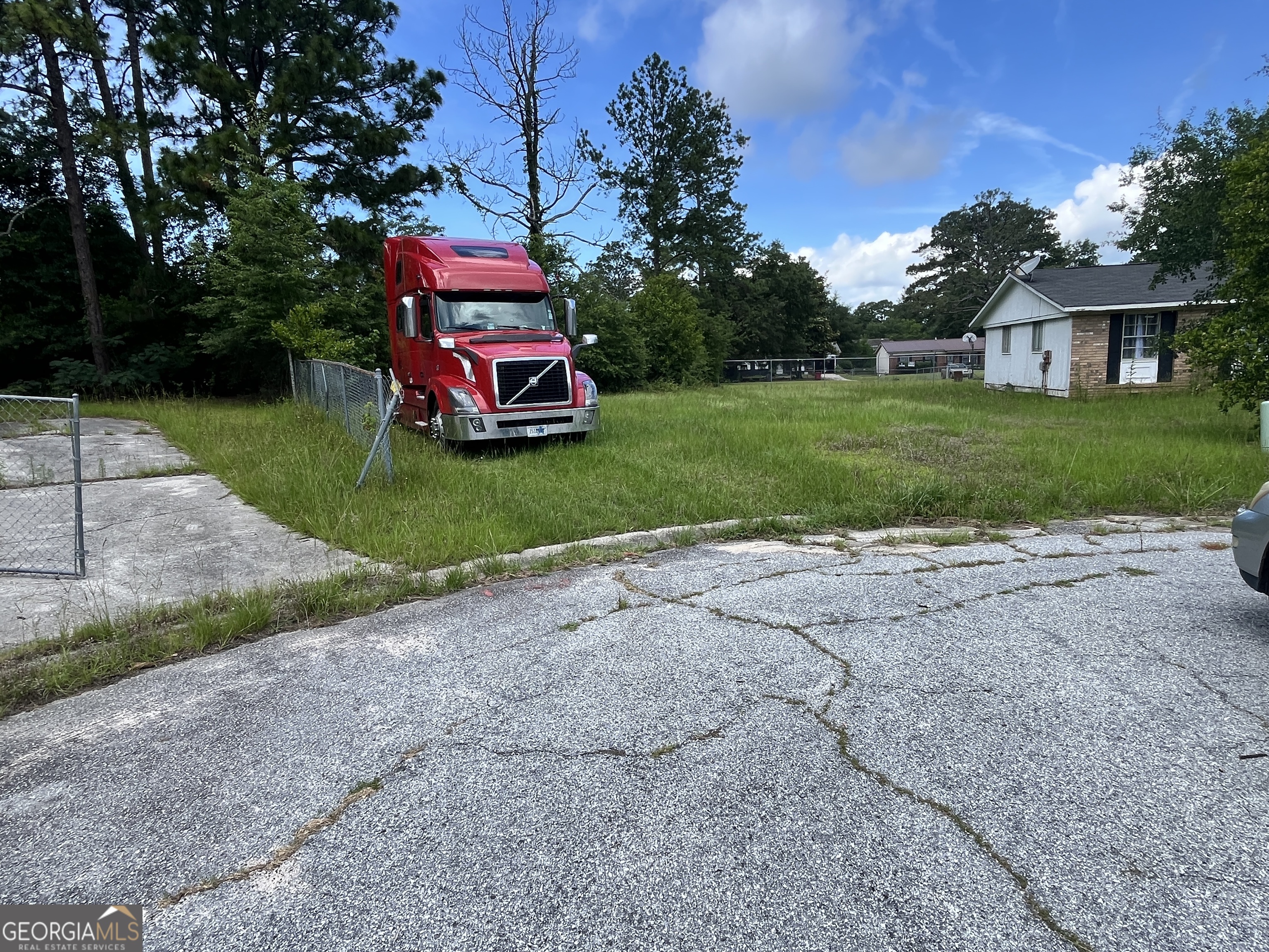 837 Artic Circle