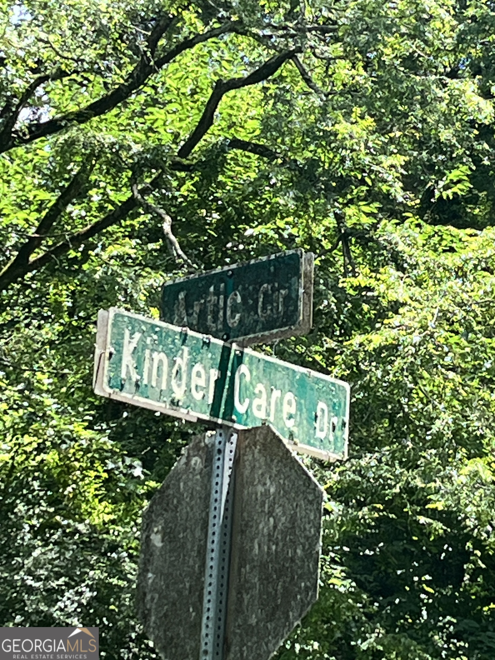 837 Artic Circle