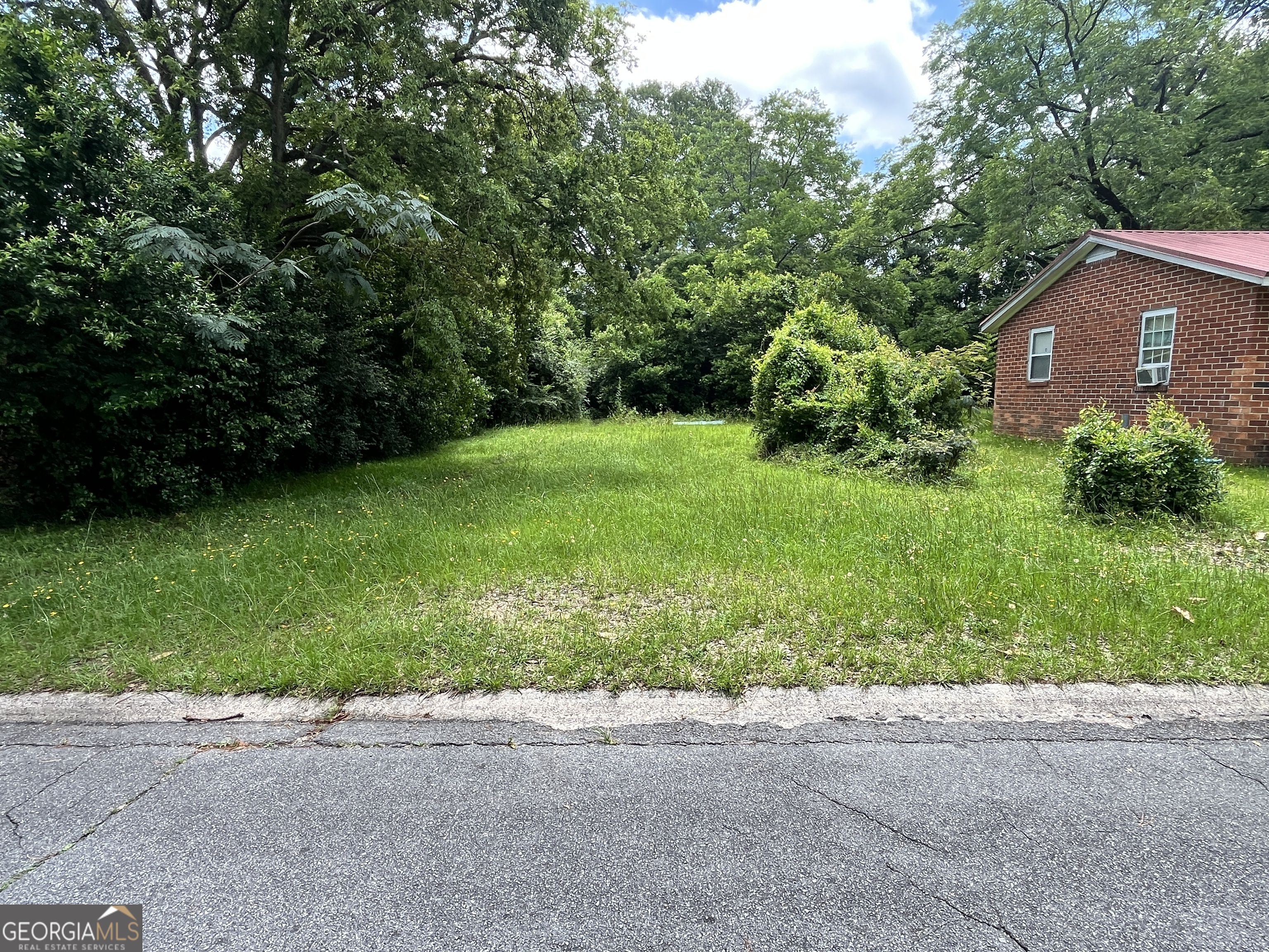 837 Artic Circle