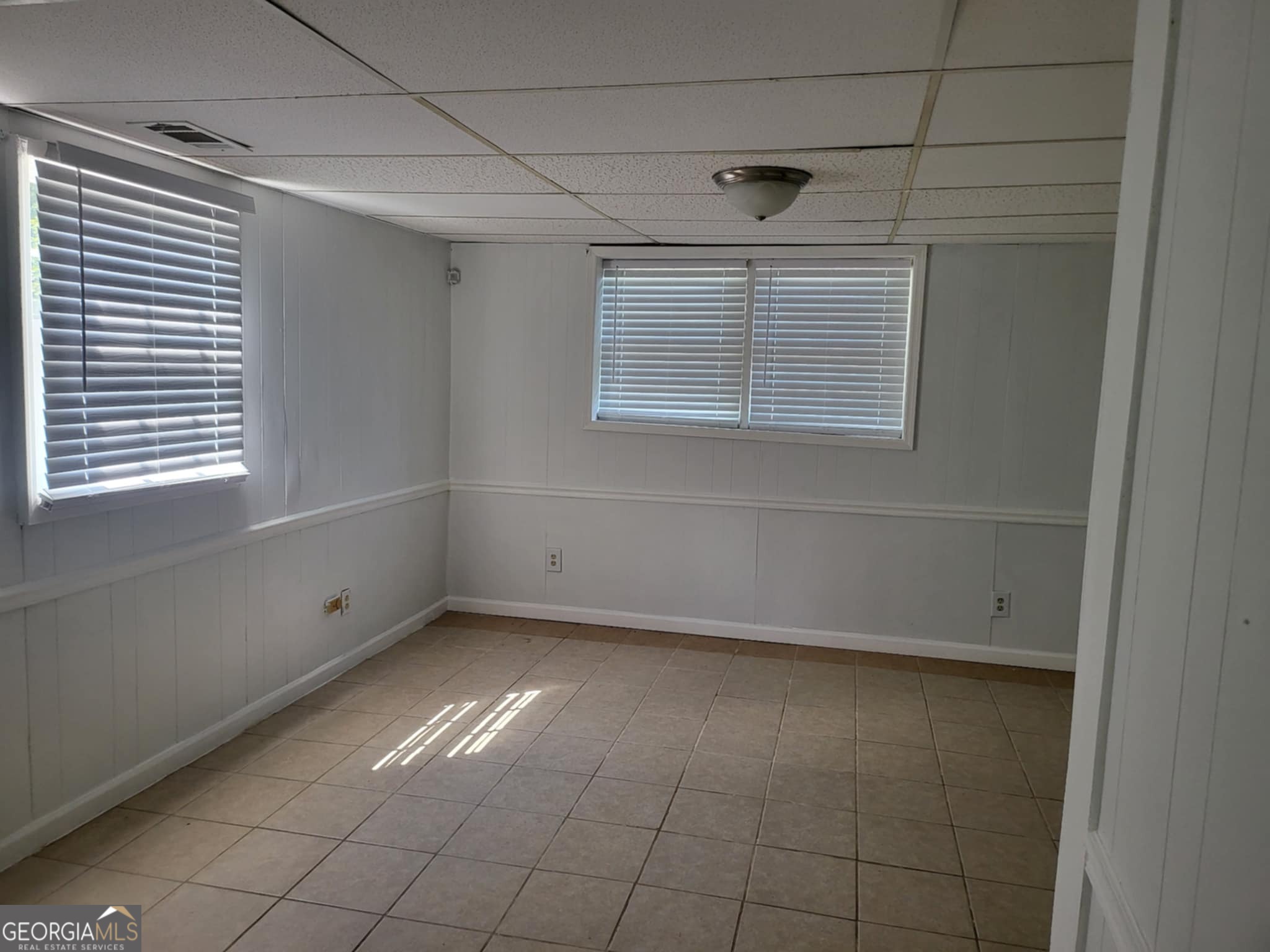 5151 VIVID Drive