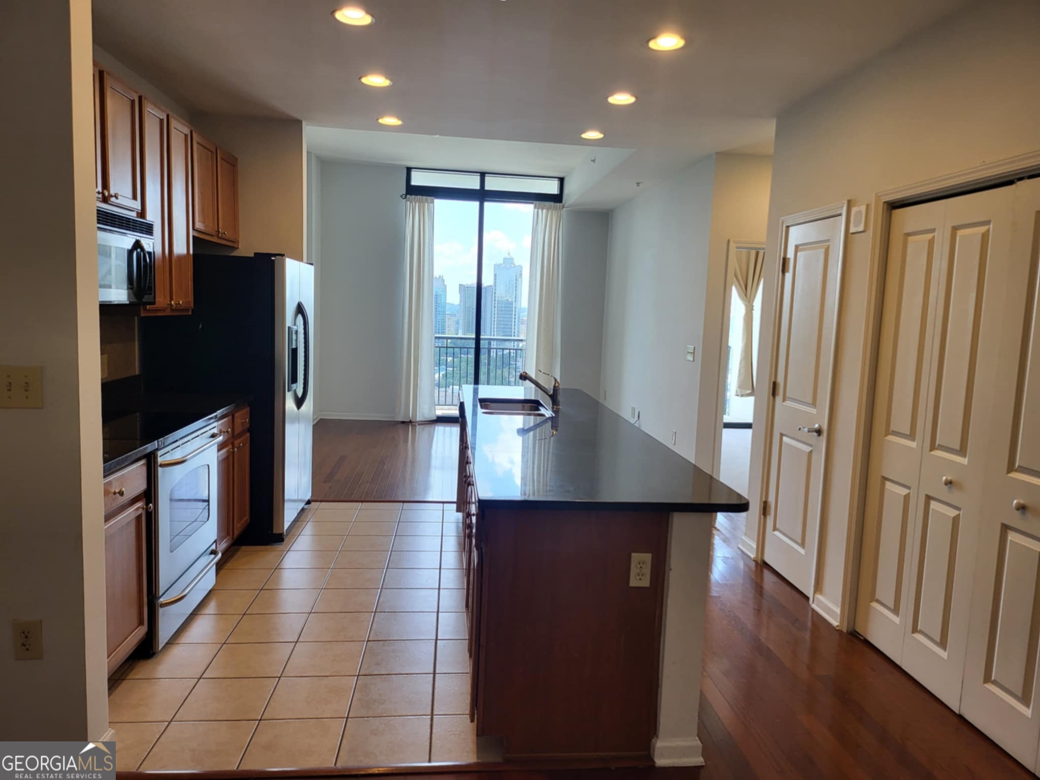 3040 Peachtree Road NW # 1707