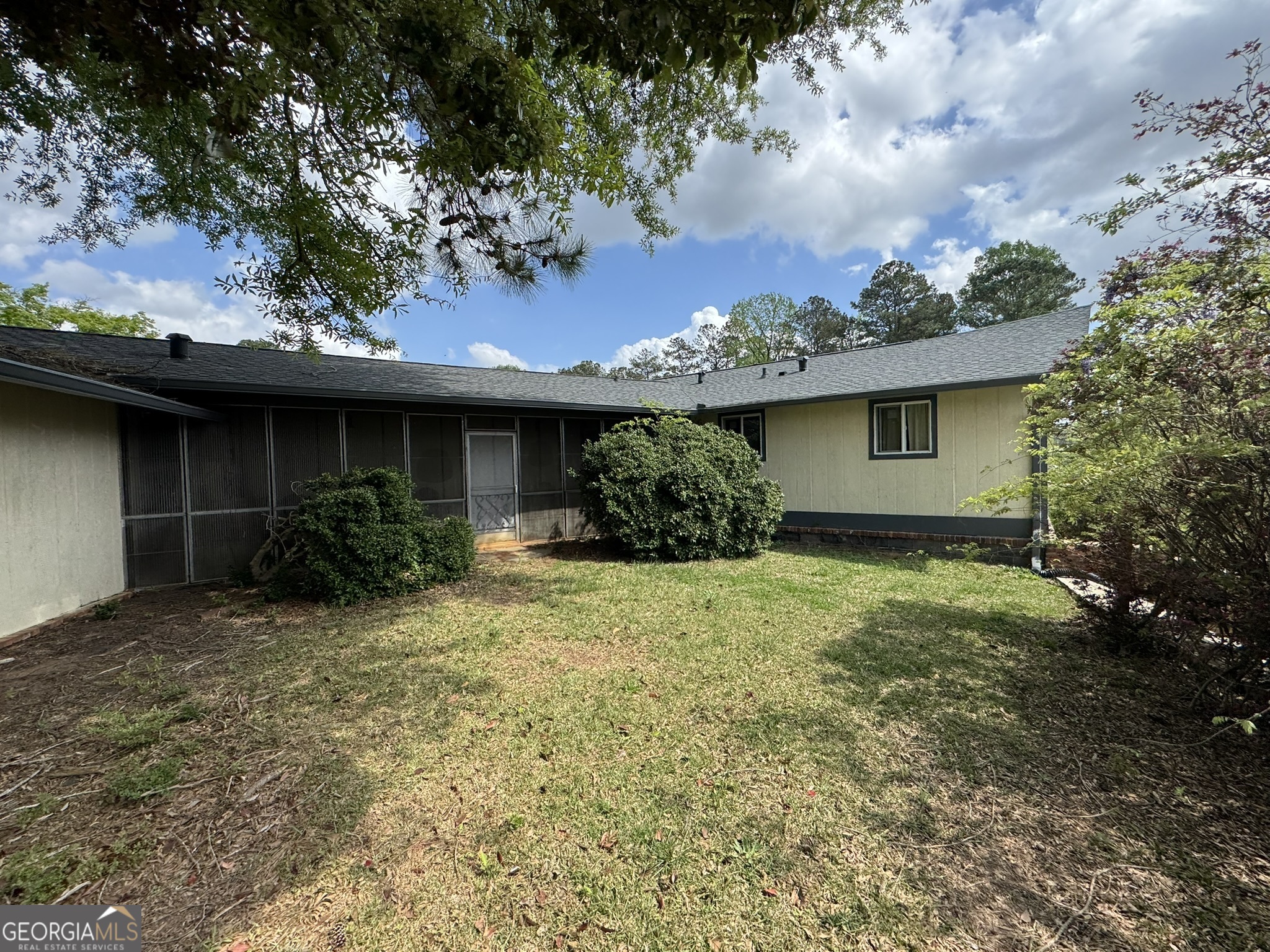 2461 Mcalpin Terrace