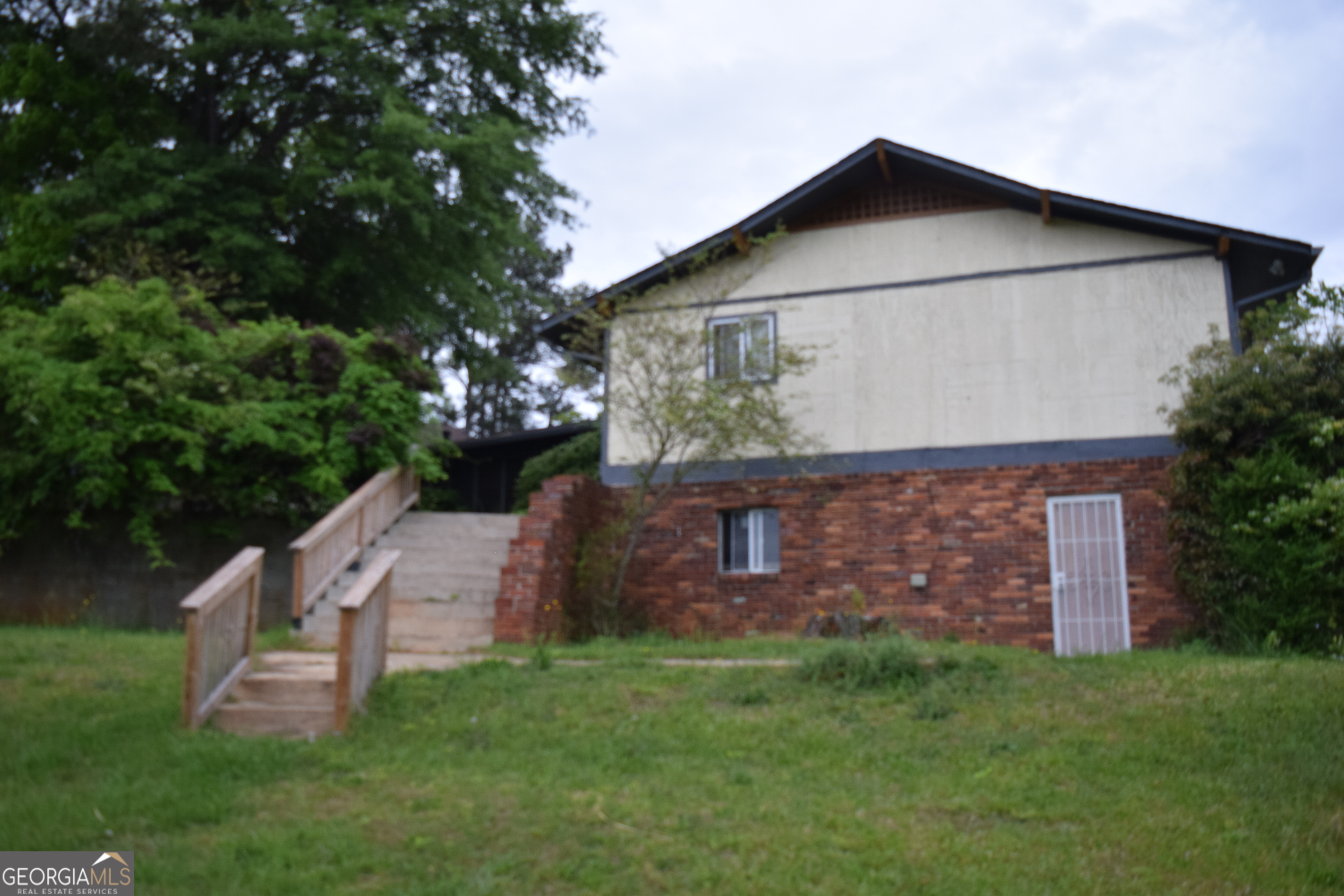 2461 Mcalpin Terrace