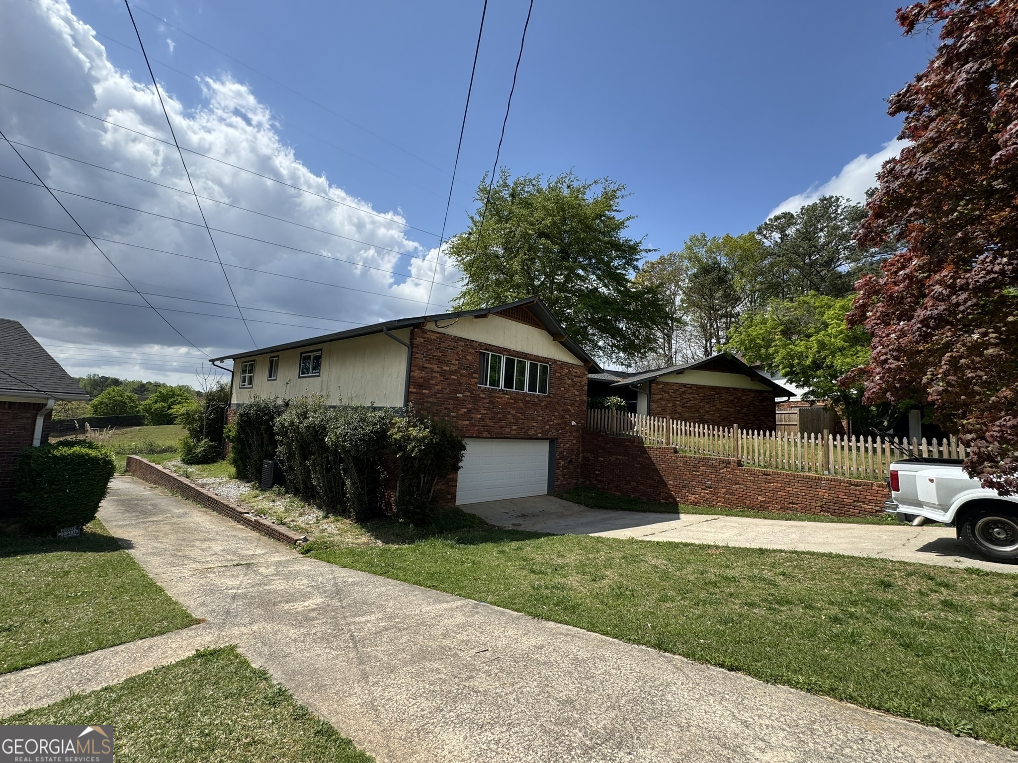 2461 Mcalpin Terrace