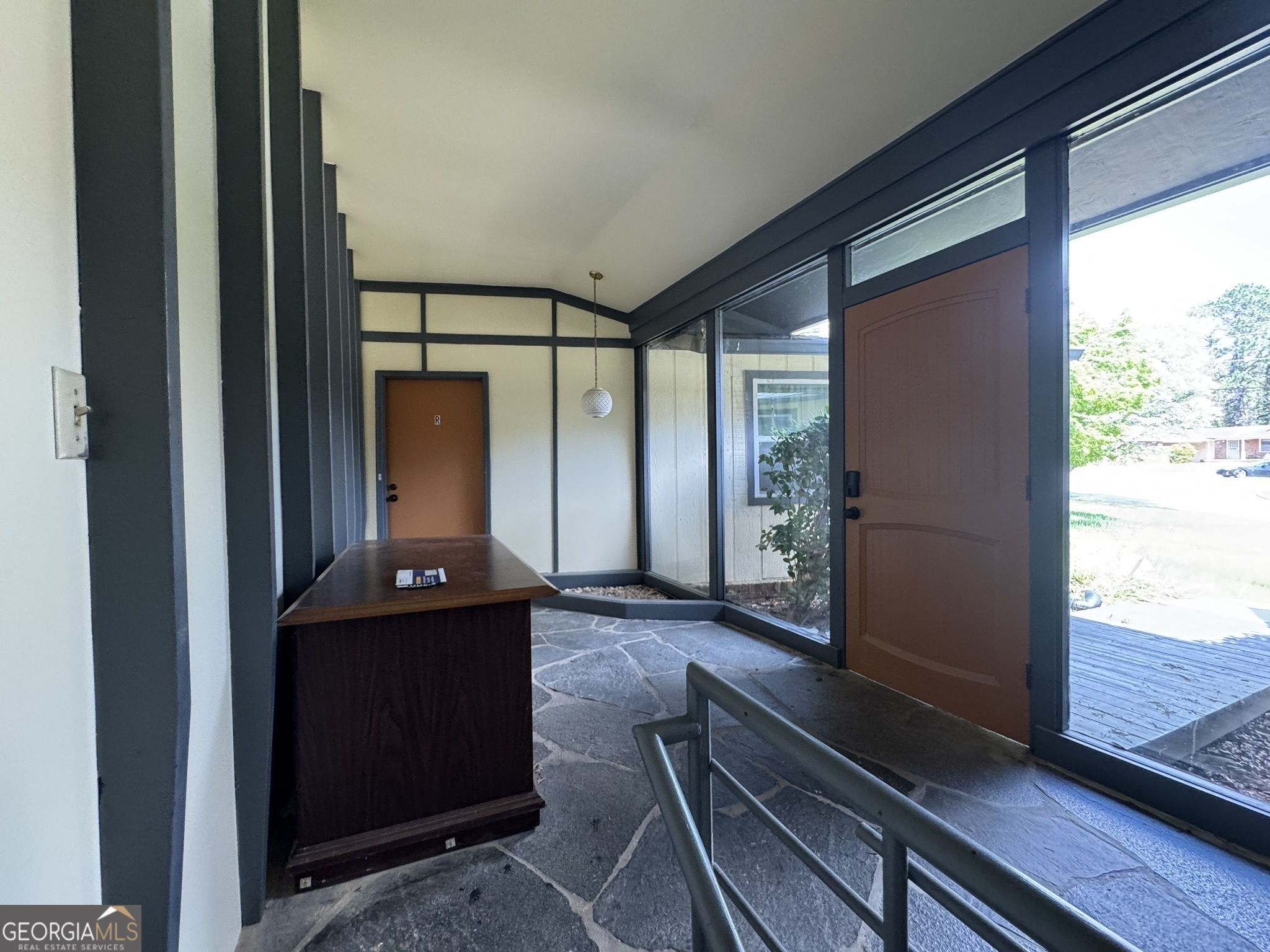 2461 Mcalpin Terrace